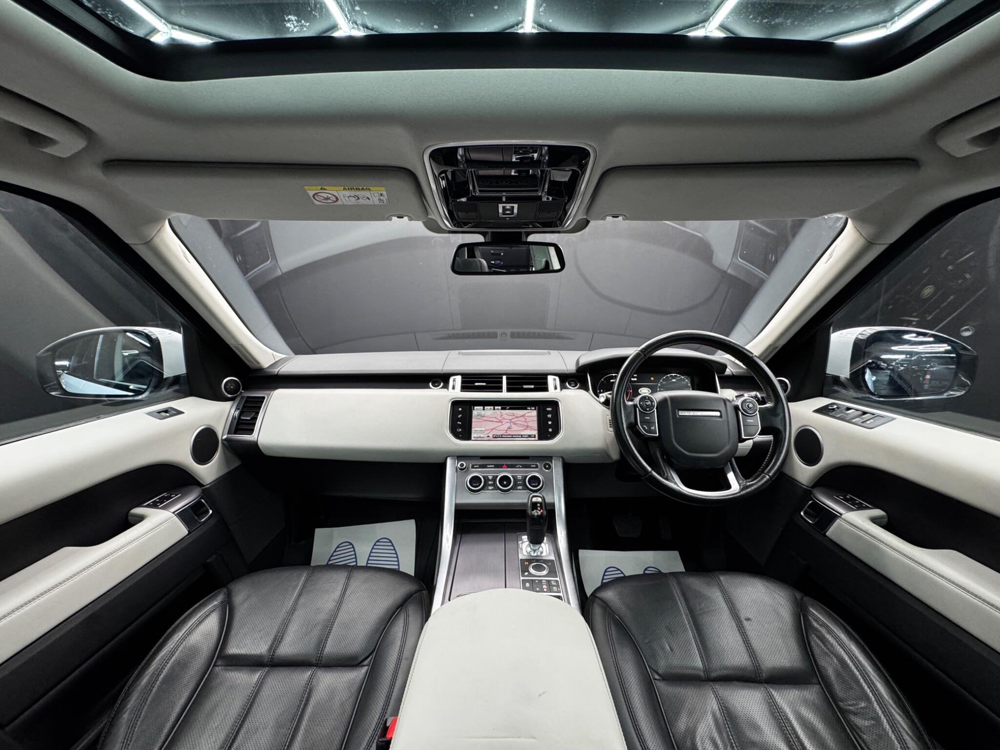 Land Rover RANGE ROVER SPORT - Image 17