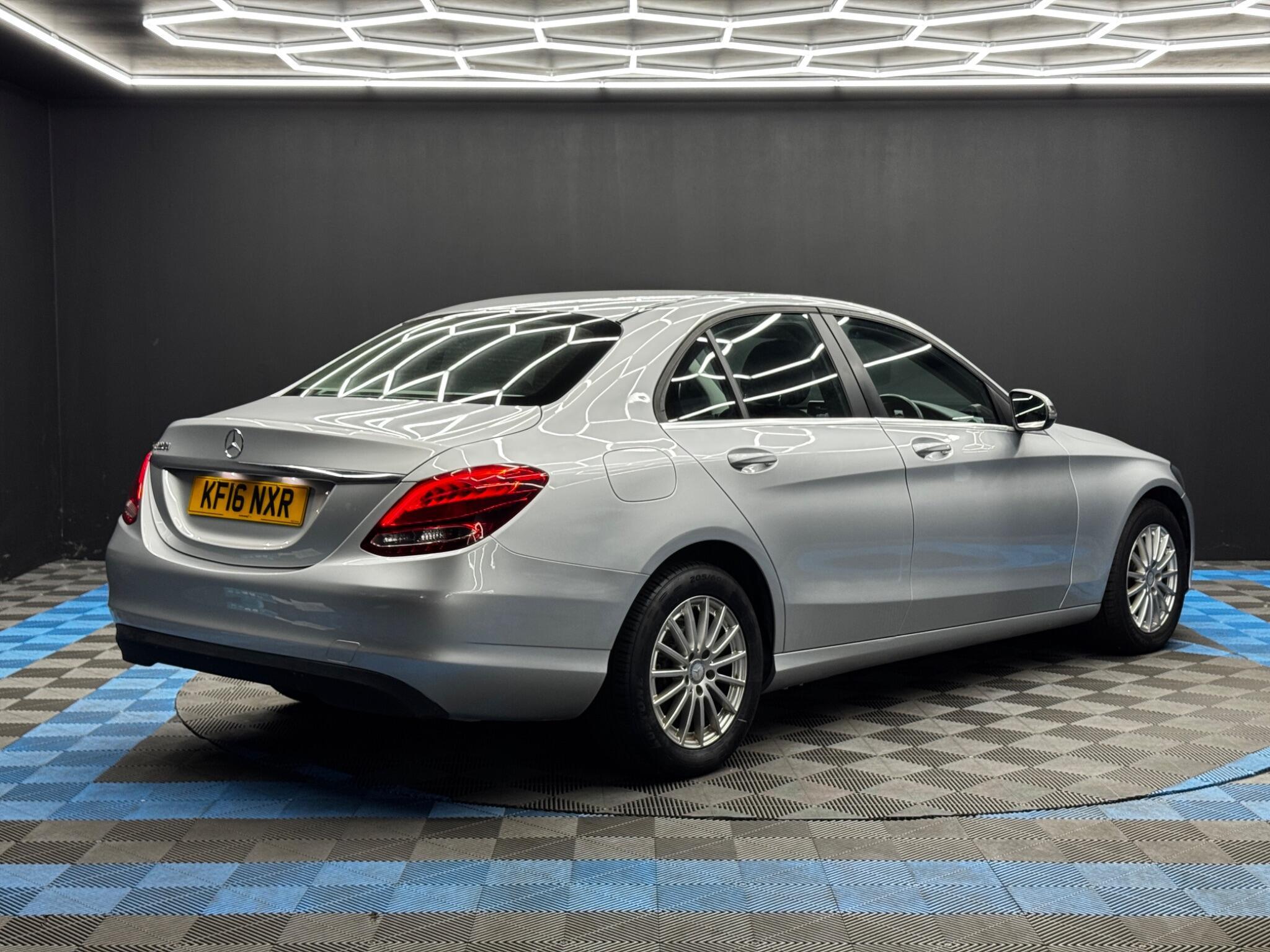 Mercedes C Class - Image 5