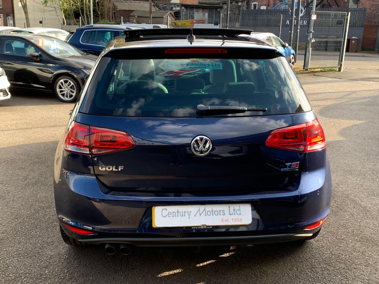 Volkswagen Golf - Image 10