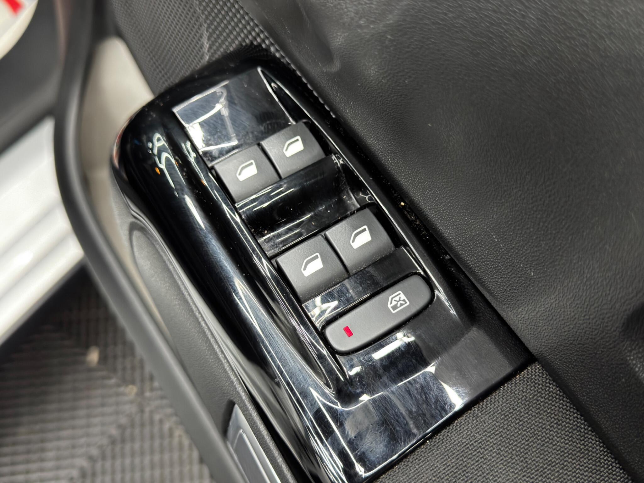 Citroen C3 - Image 37