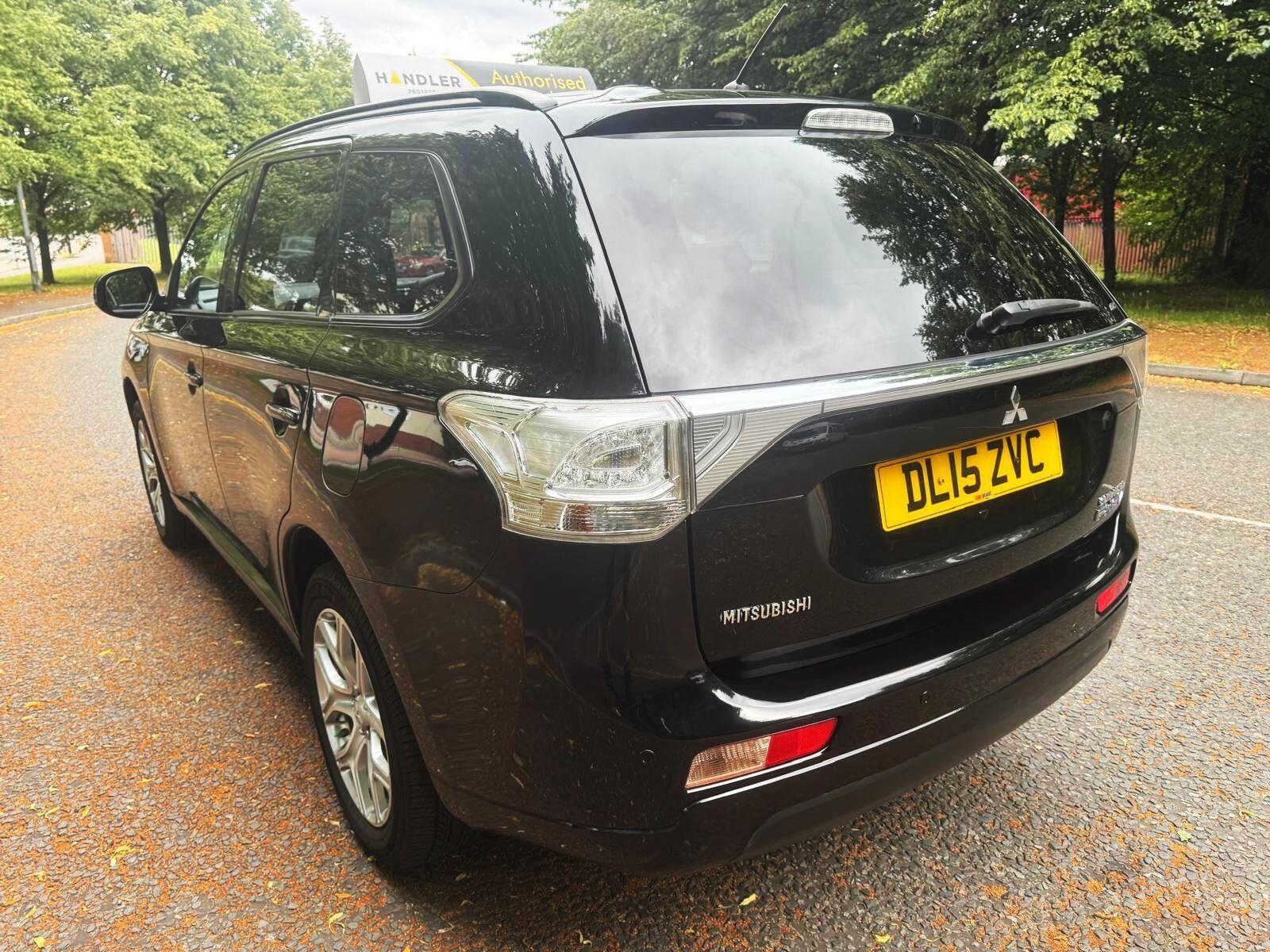 Mitsubishi Outlander - Image 9