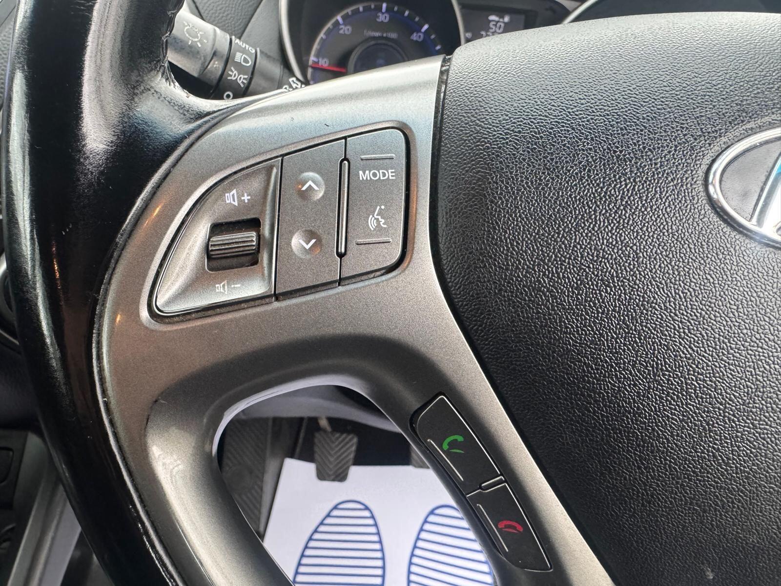 Hyundai ix35 - Image 29