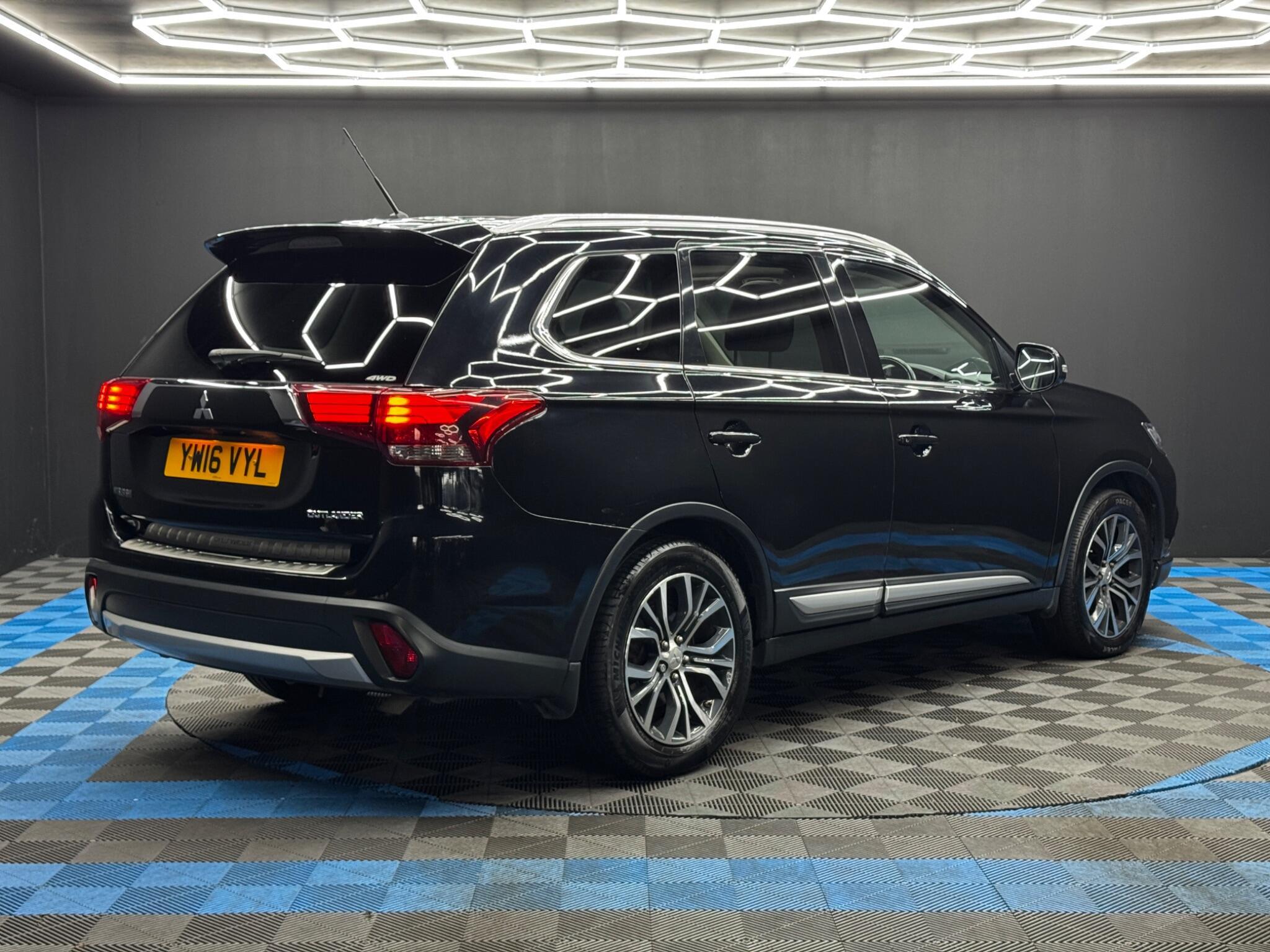 Mitsubishi Outlander - Image 5