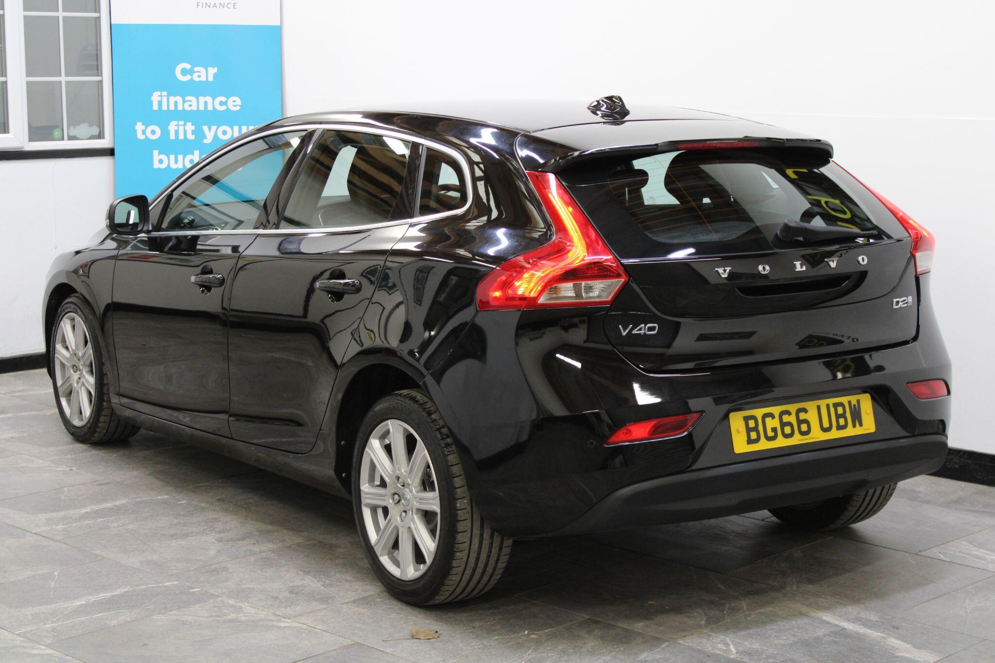 Volvo V40 - Image 18
