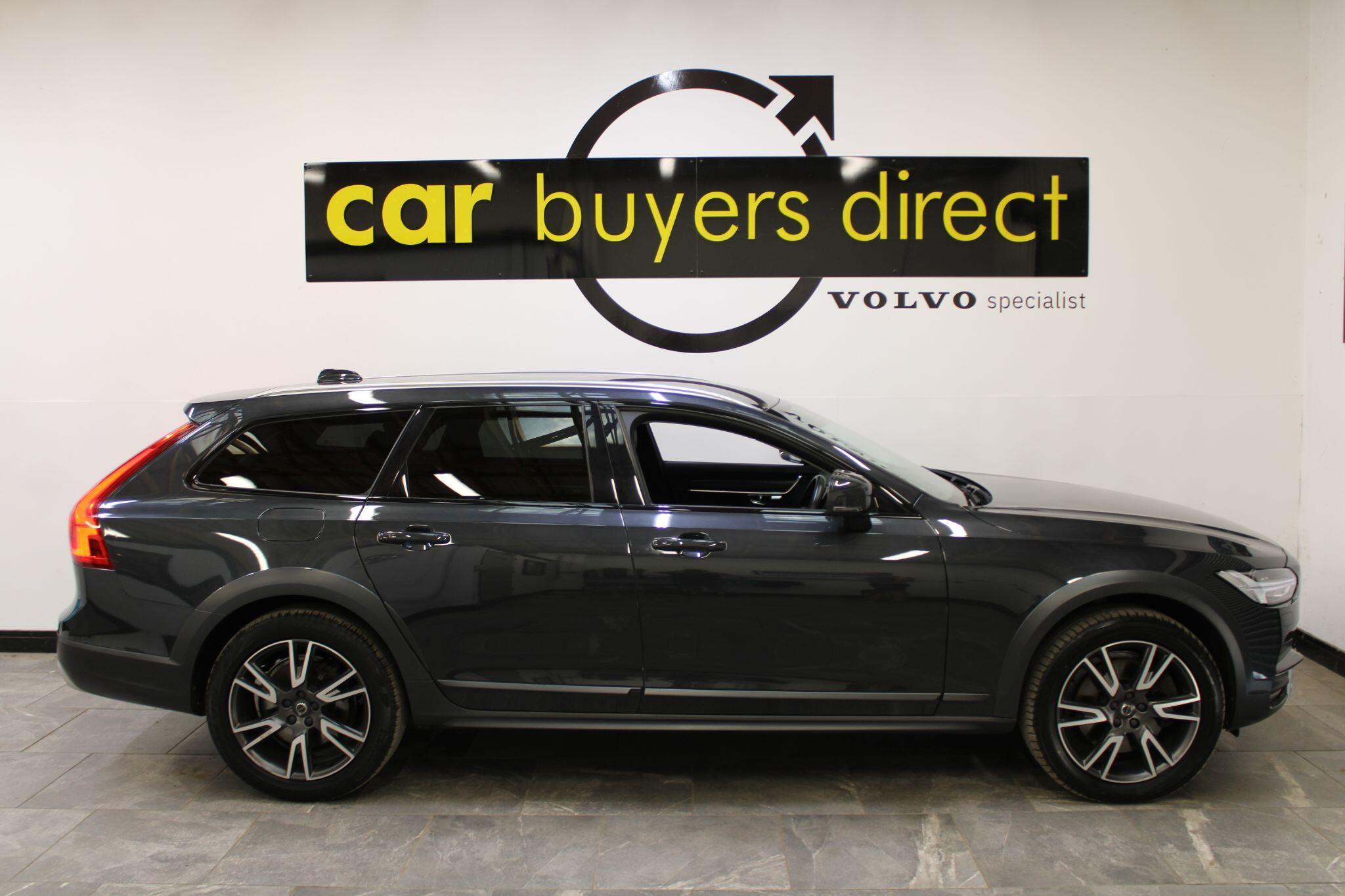 Volvo V90 CROSS COUNTRY - Image 18