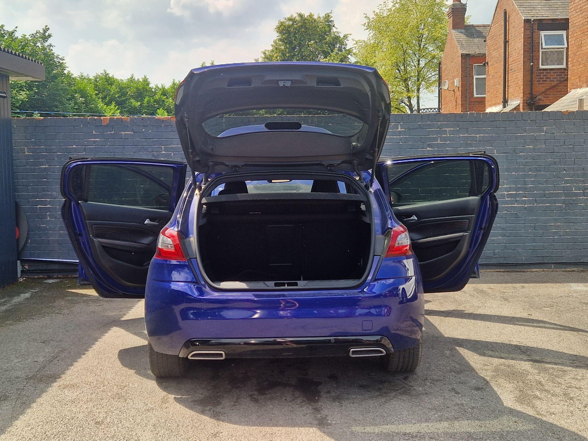 Peugeot 308 - Image 20