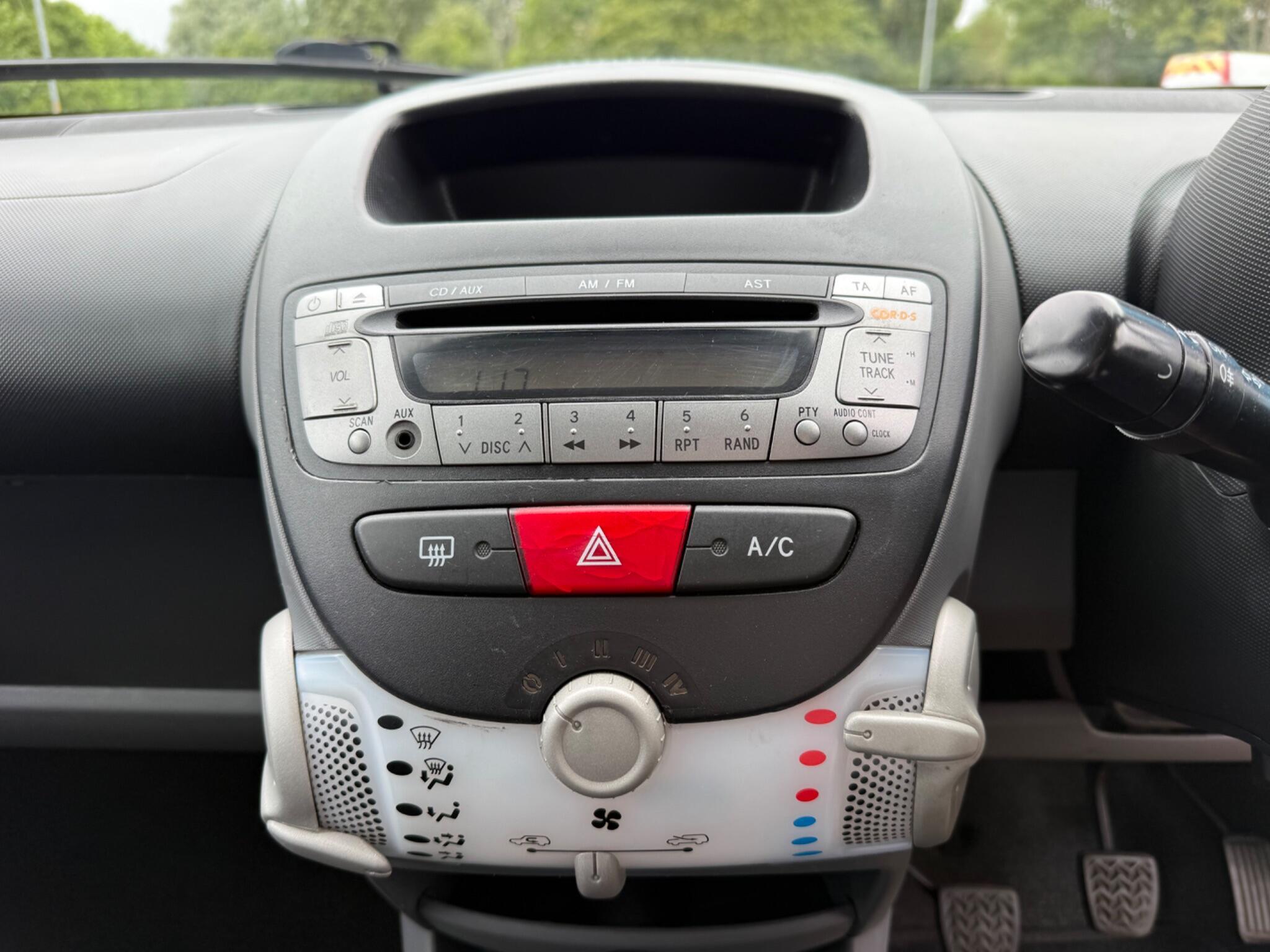 Peugeot 107 - Image 16