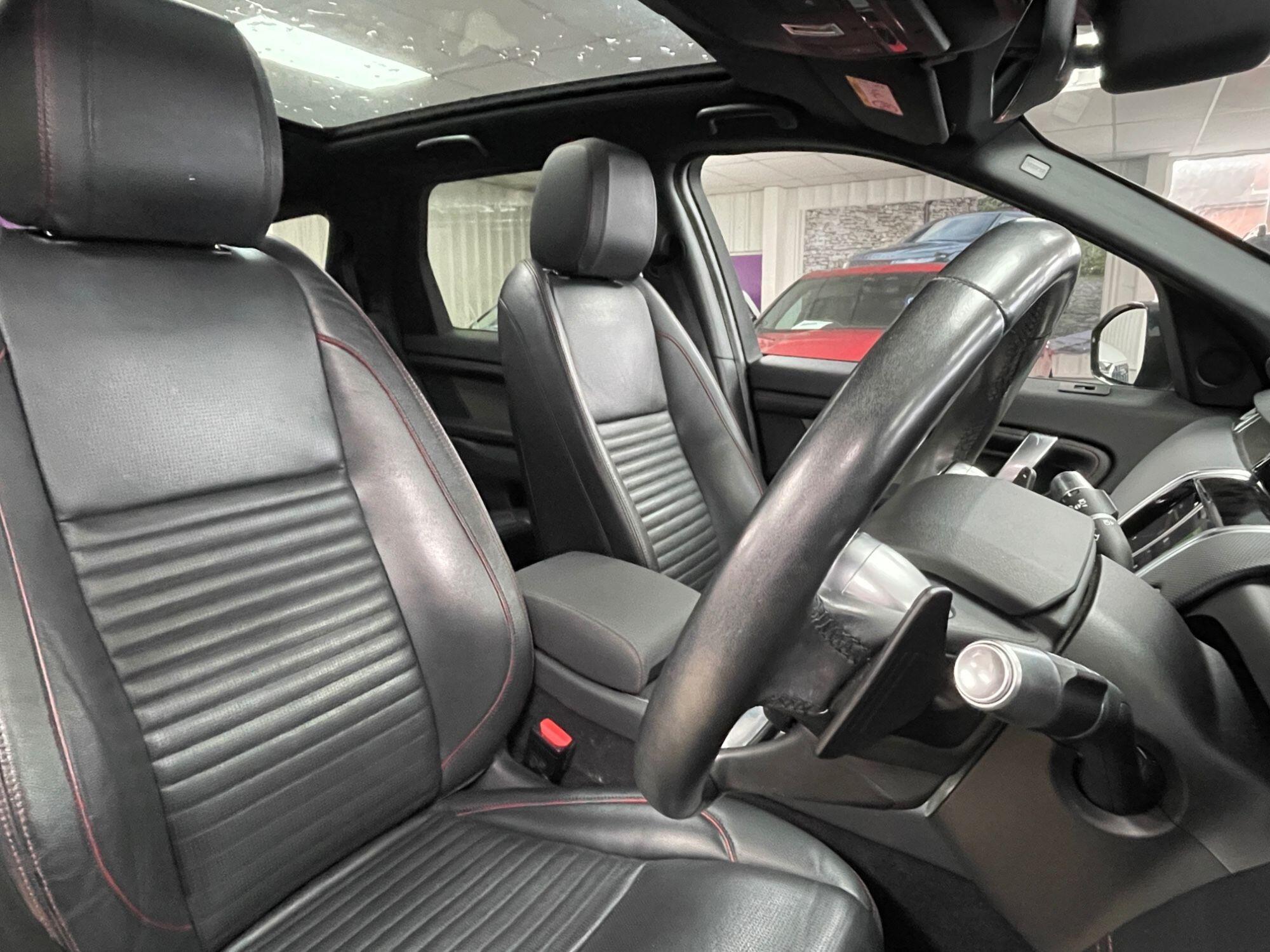 Land Rover DISCOVERY SPORT - Image 25
