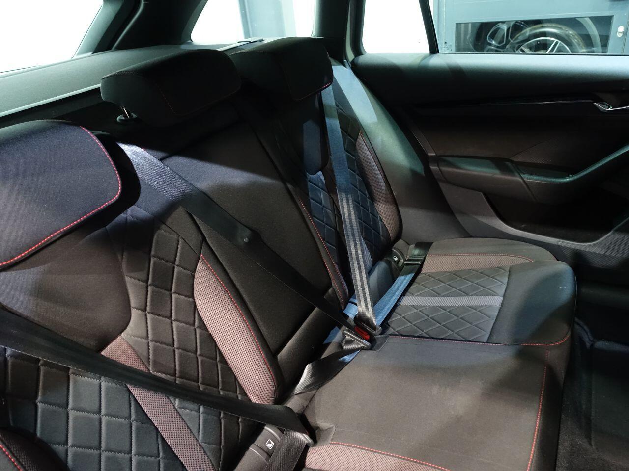 Skoda Octavia - Image 20