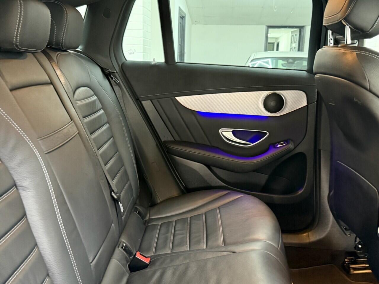 Mercedes Eqc - Image 32