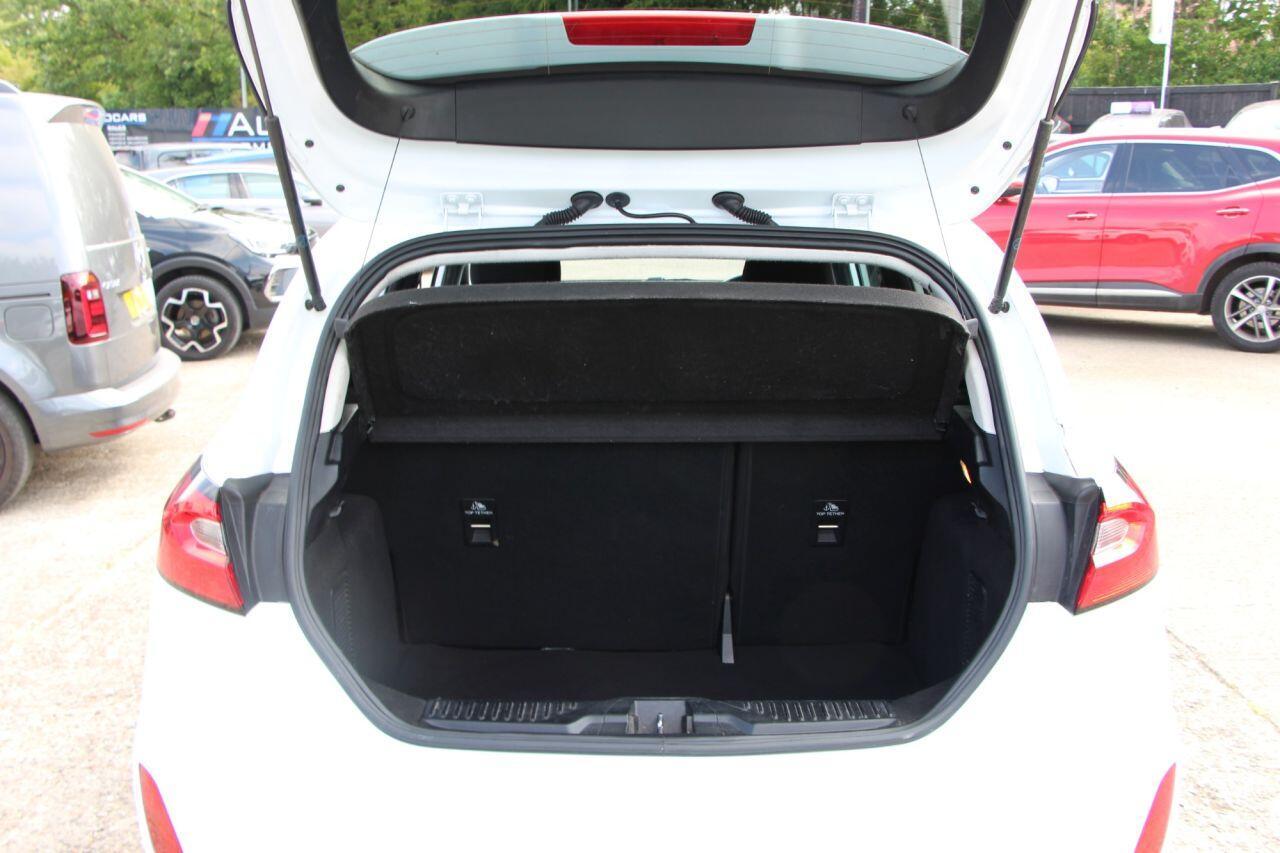 Ford Fiesta - Image 20