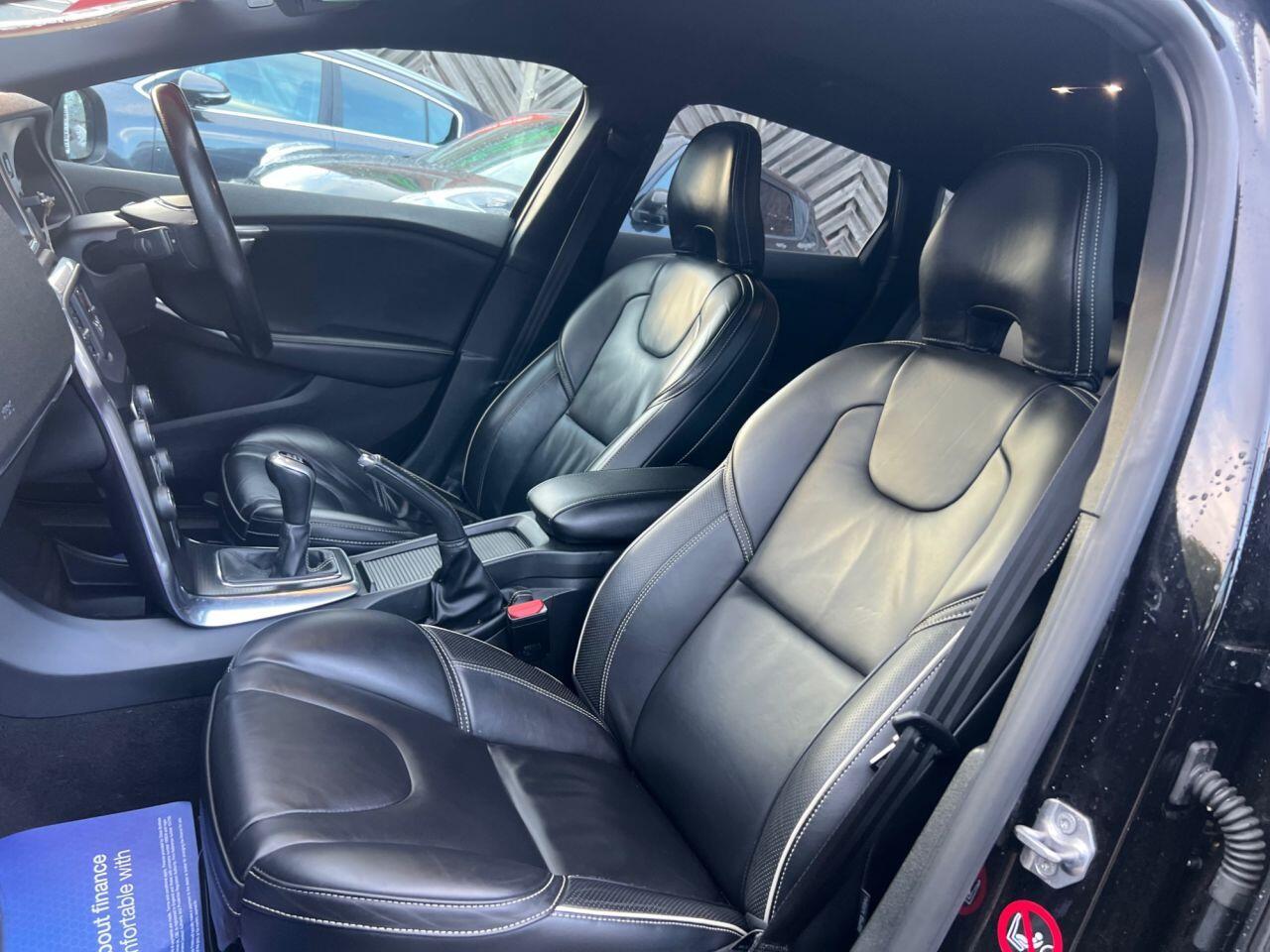 Volvo V40 - Image 17
