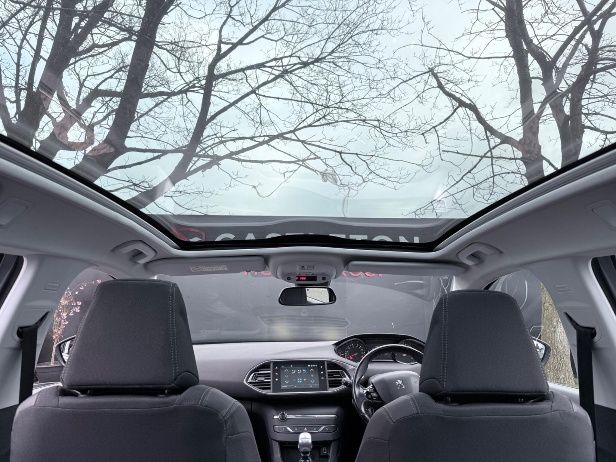 Peugeot 308 SW - Image 17