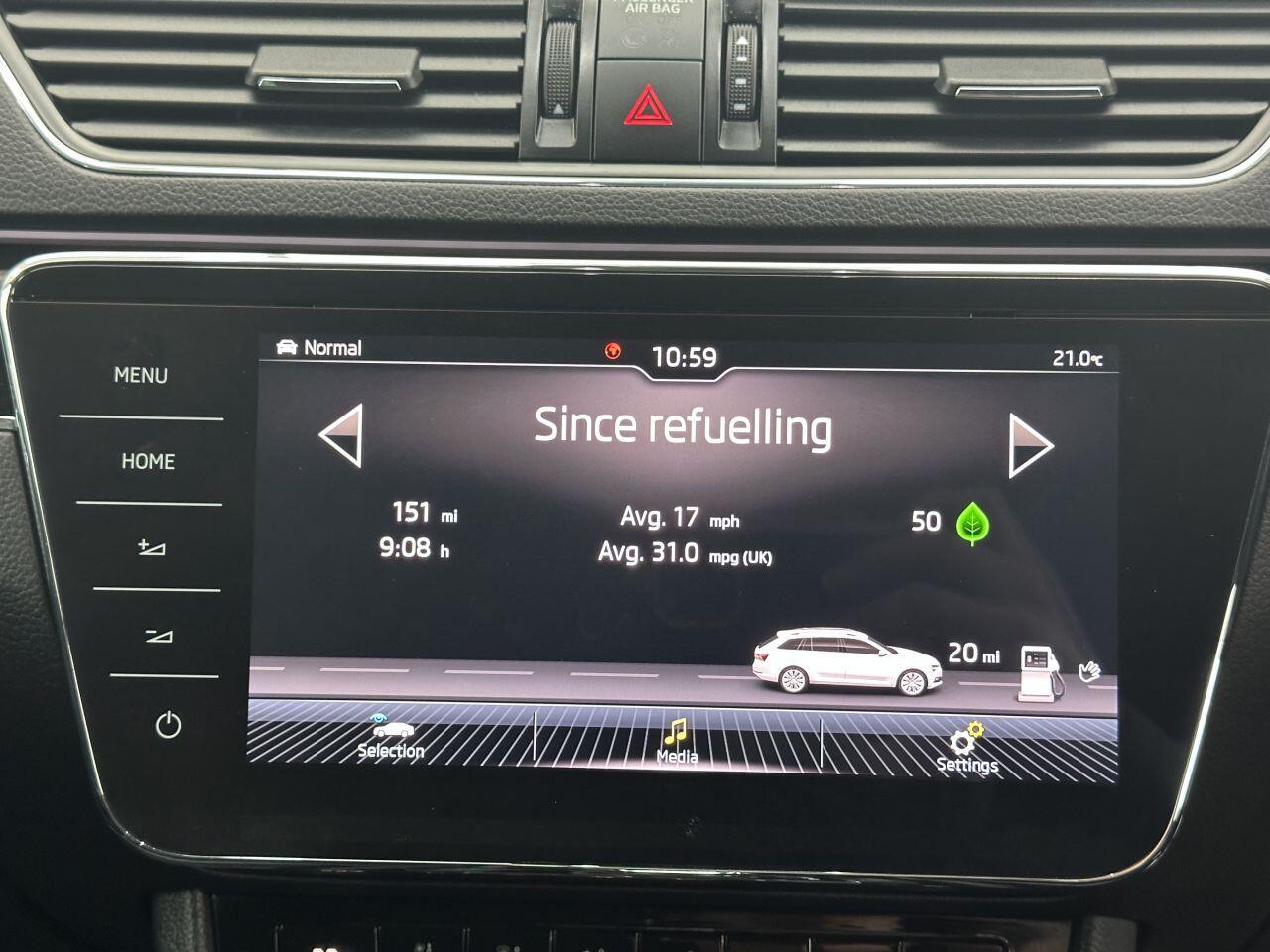 Skoda Superb - Image 38