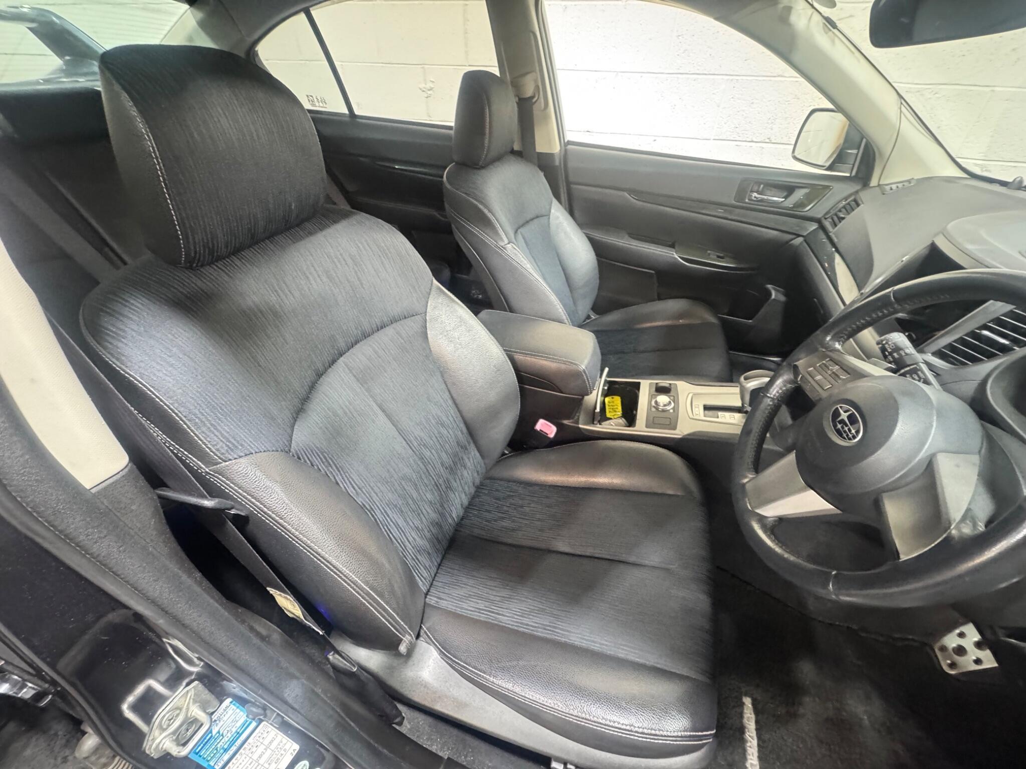 Subaru Legacy - Image 8