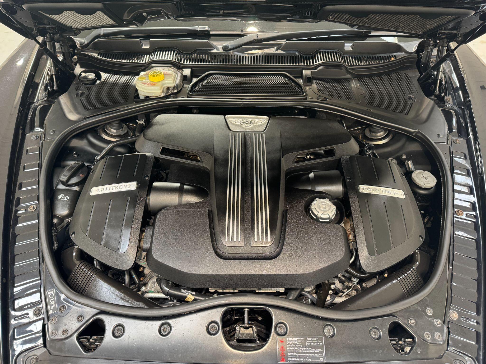 Bentley Flying Spur - Image 38