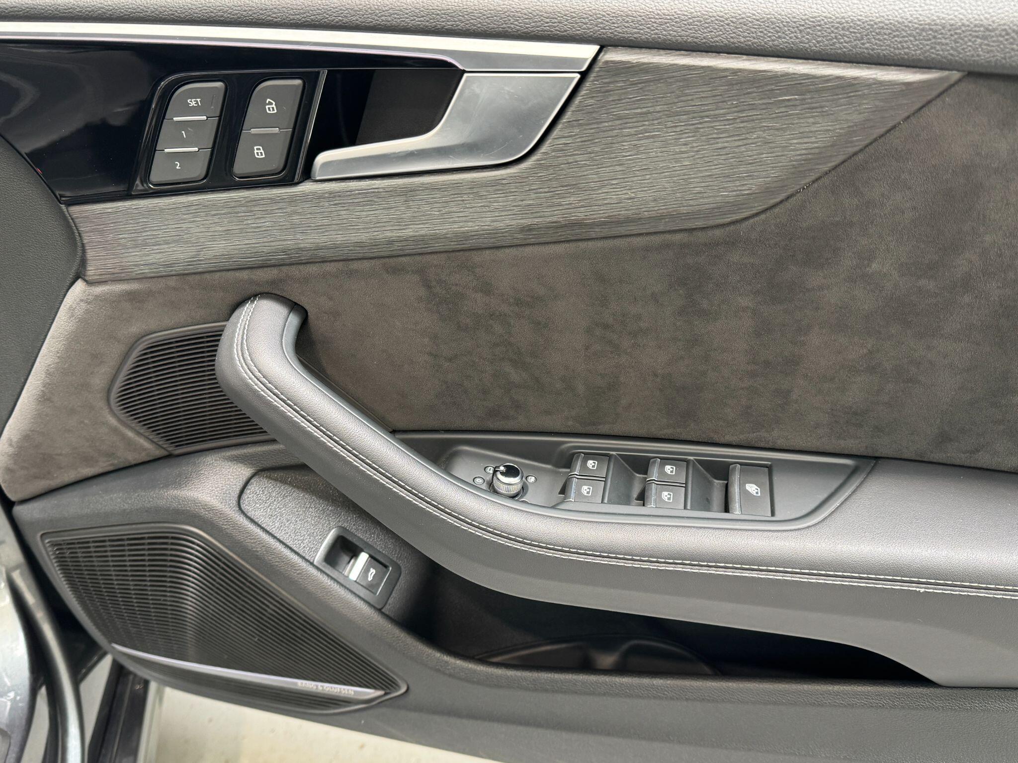 Audi A5 CABRIOLET - Image 44