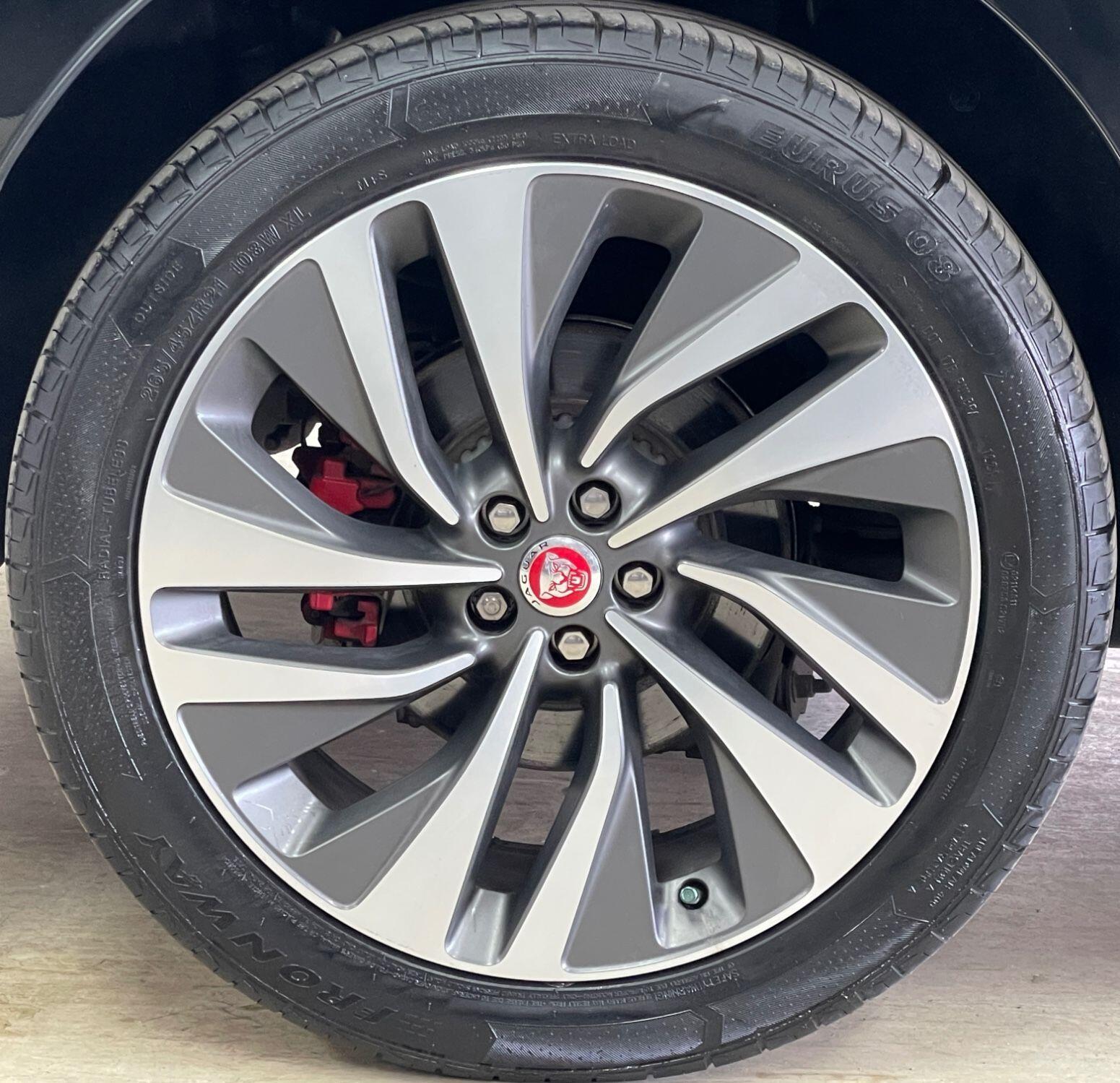 Jaguar F-Pace - Image 17