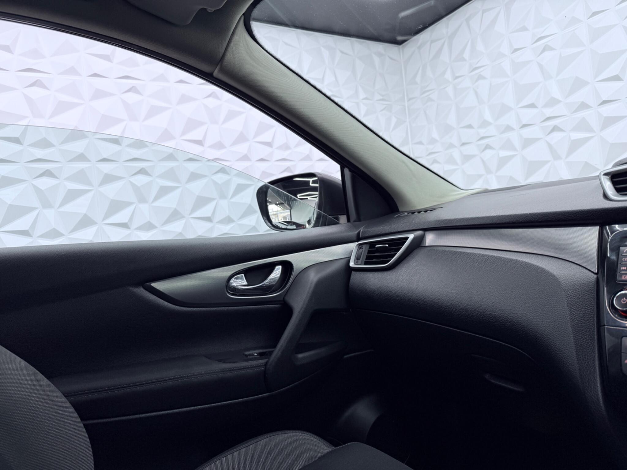 Nissan Qashqai - Image 18