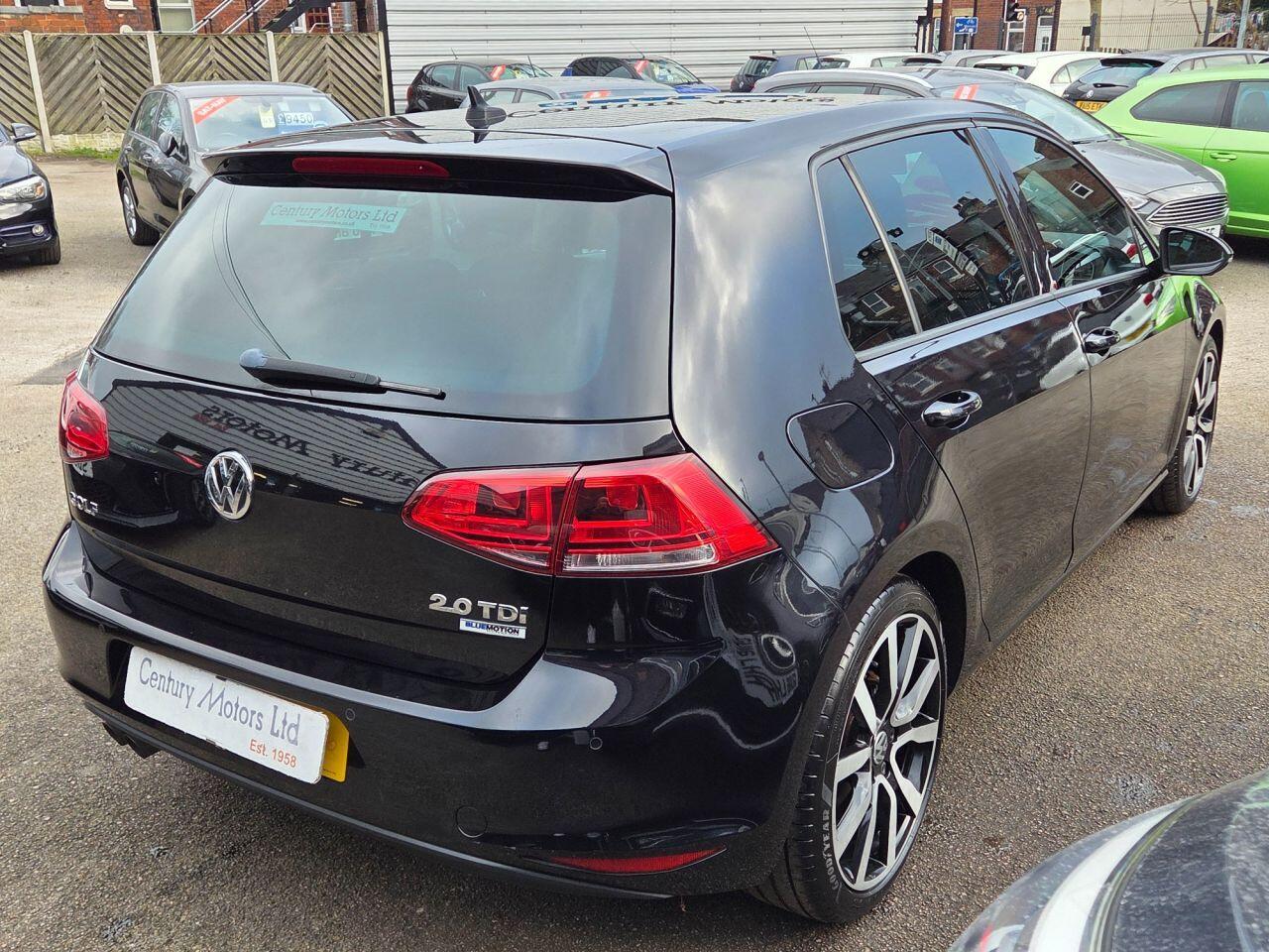 Volkswagen Golf - Image 8