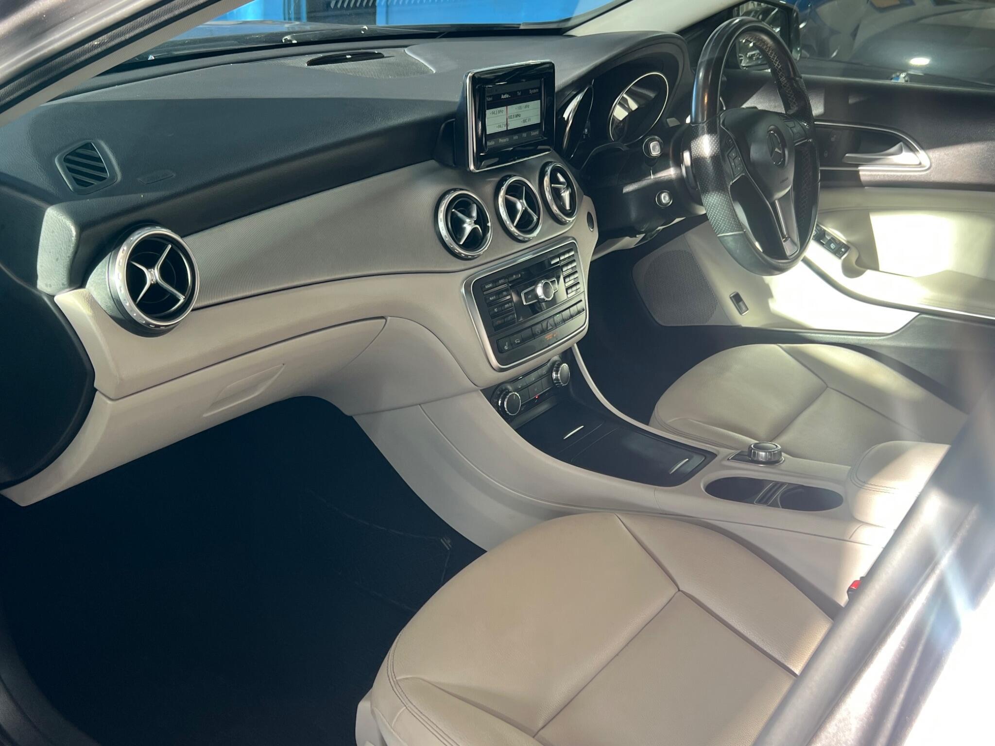 Mercedes GLA - Image 14