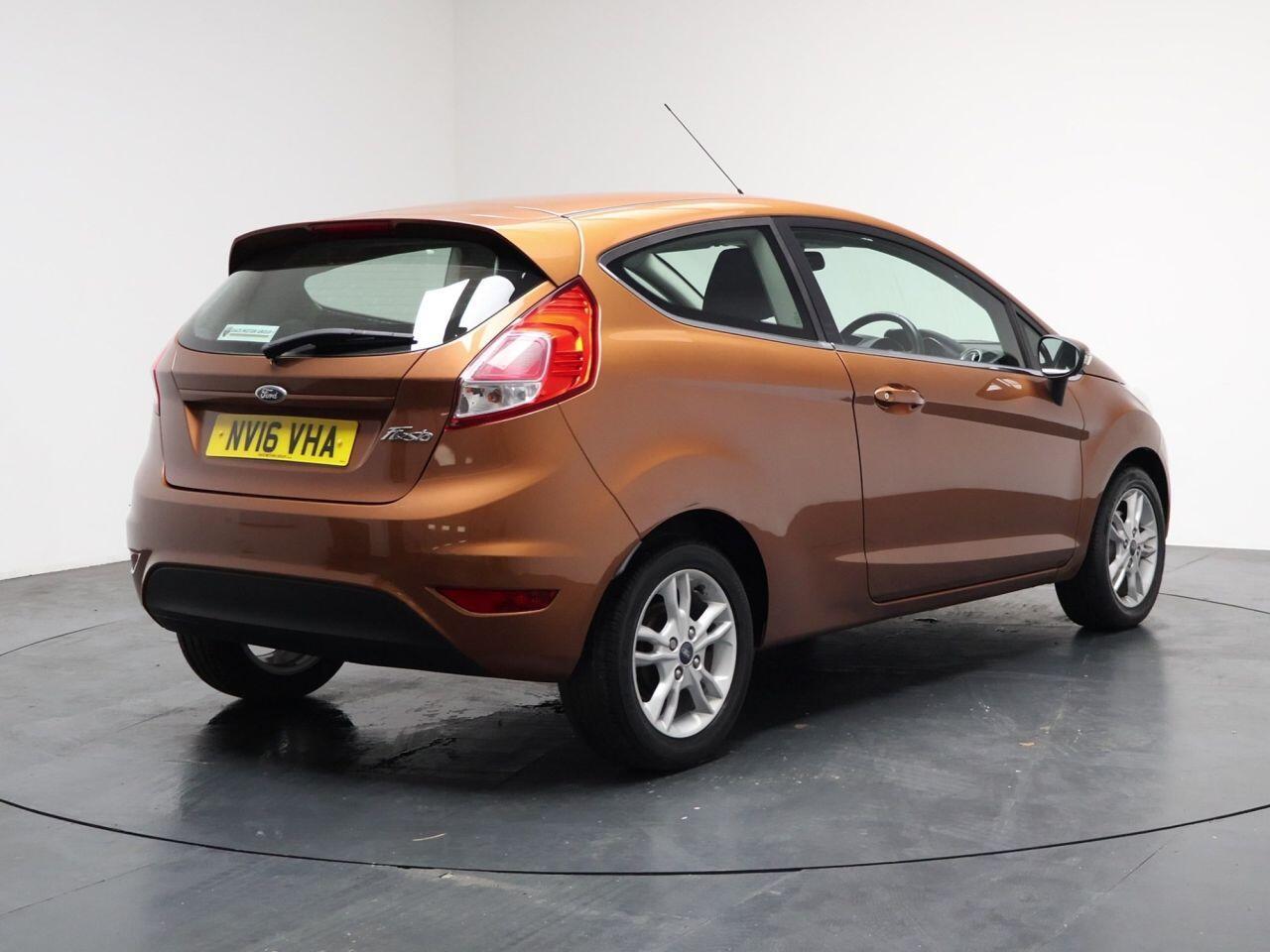 Ford Fiesta - Image 12