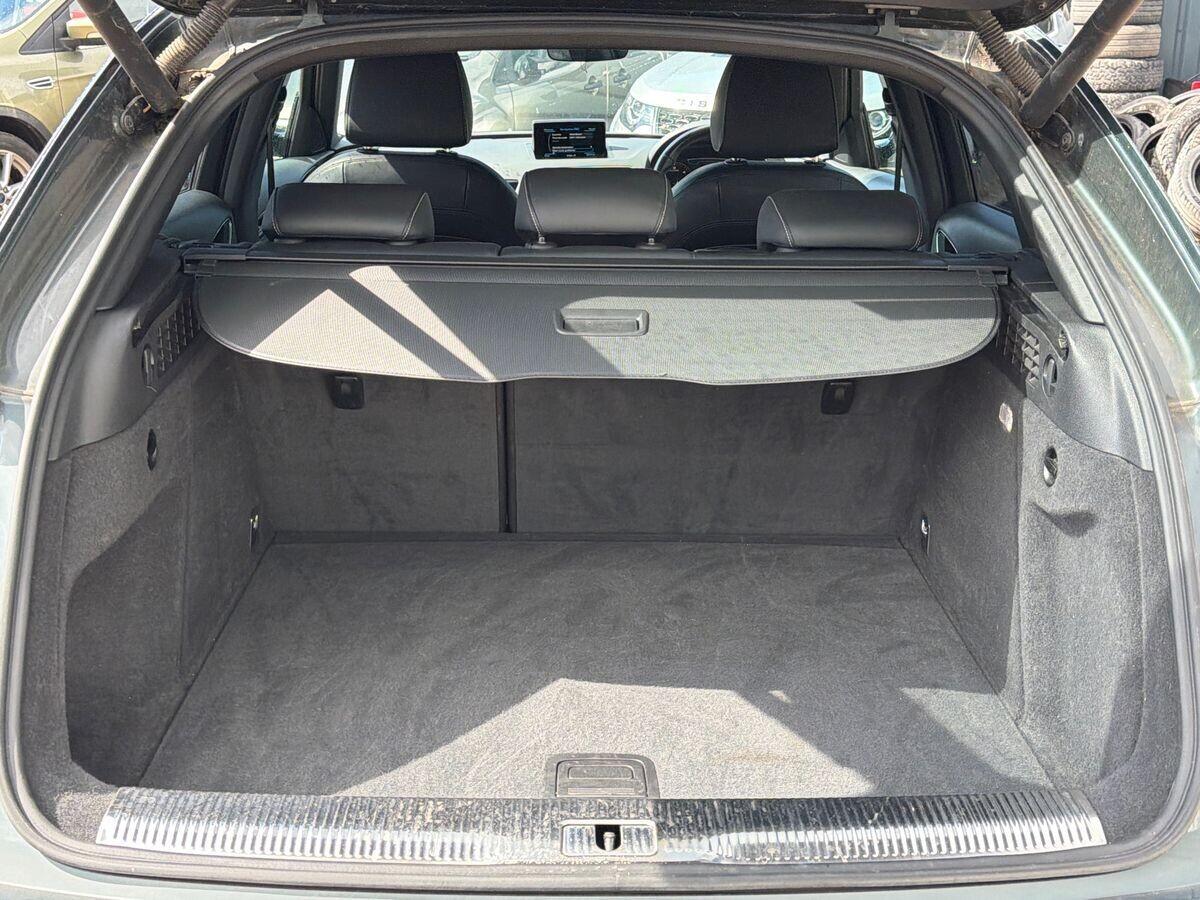 Audi Q3 - Image 30
