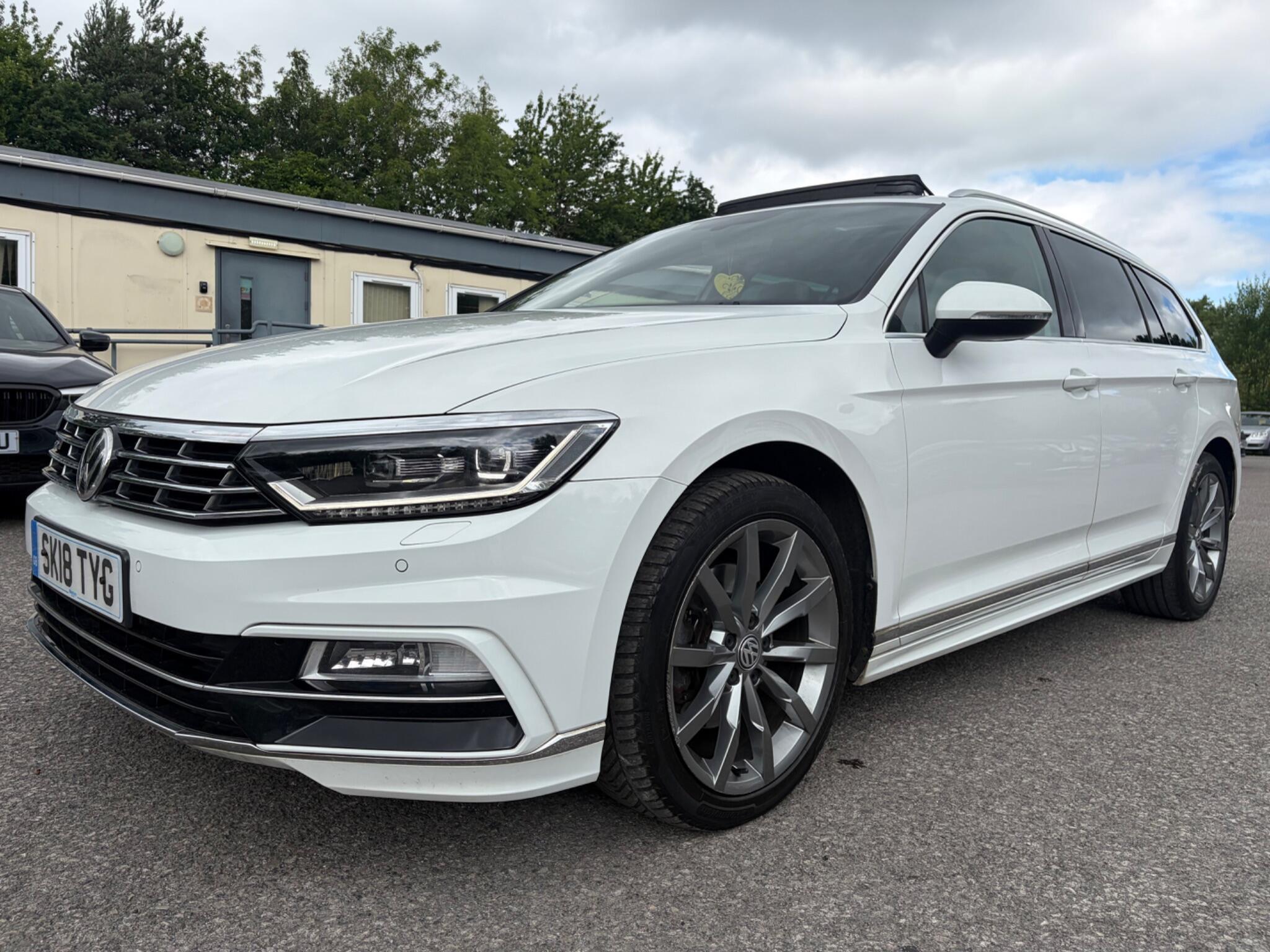 Volkswagen Passat - Image 9