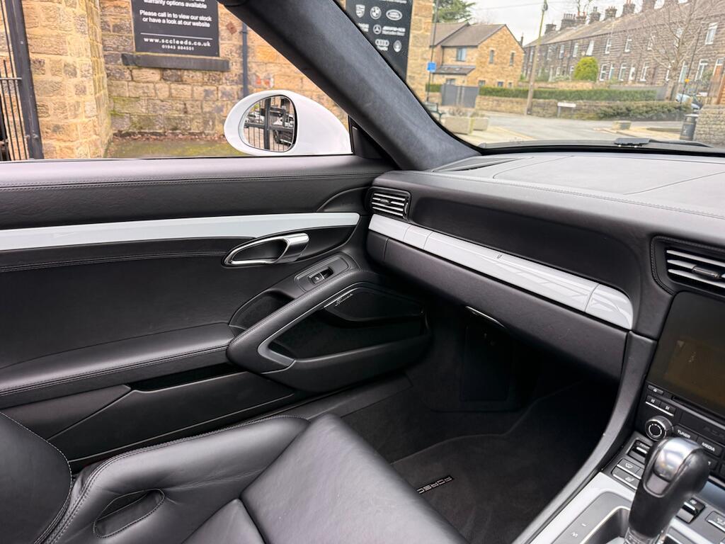 Porsche 911 - Image 58