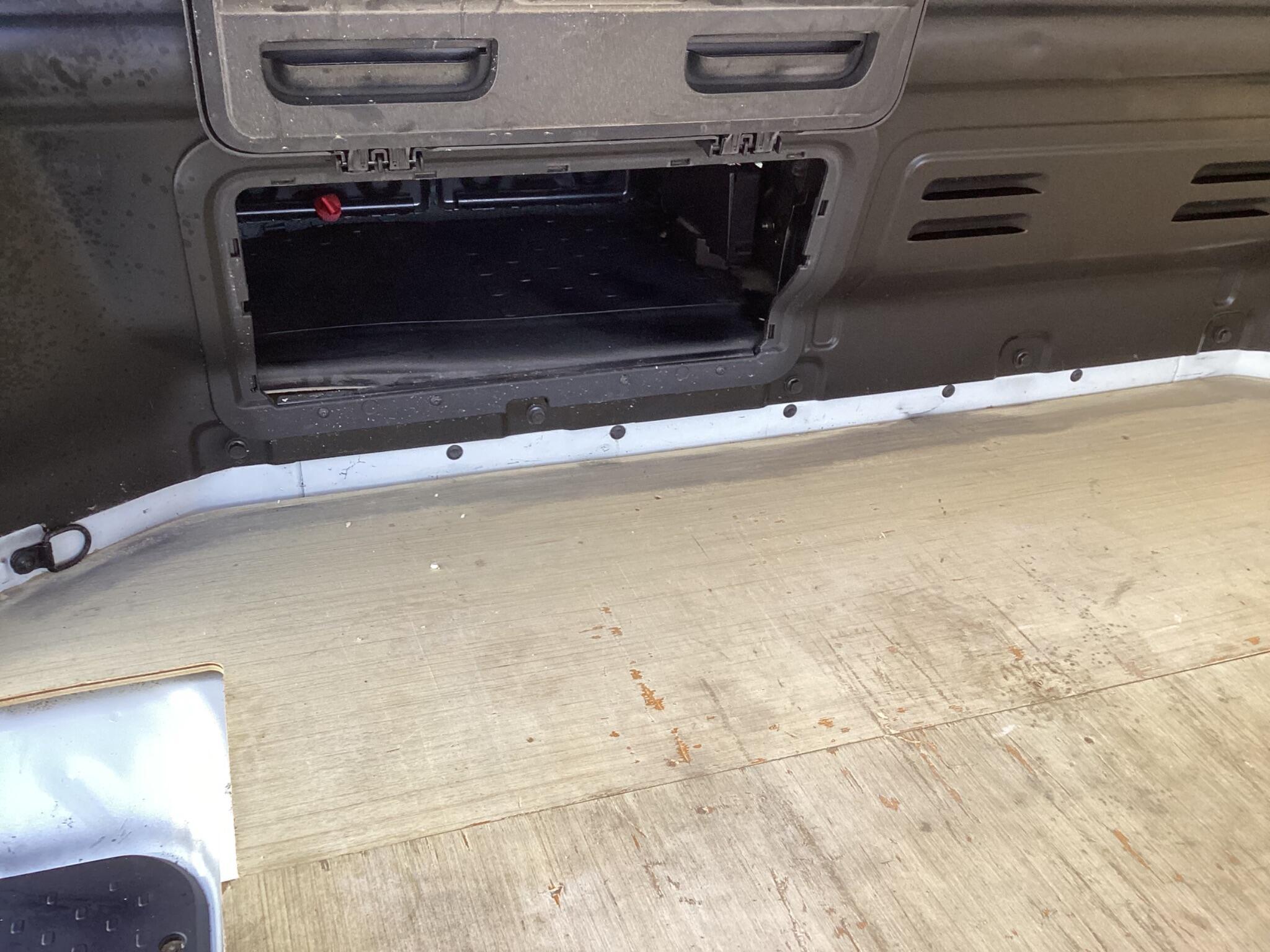 Renault Trafic - Image 16