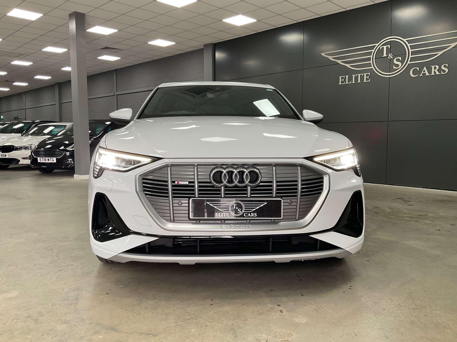 Audi E-Tron - Image 6