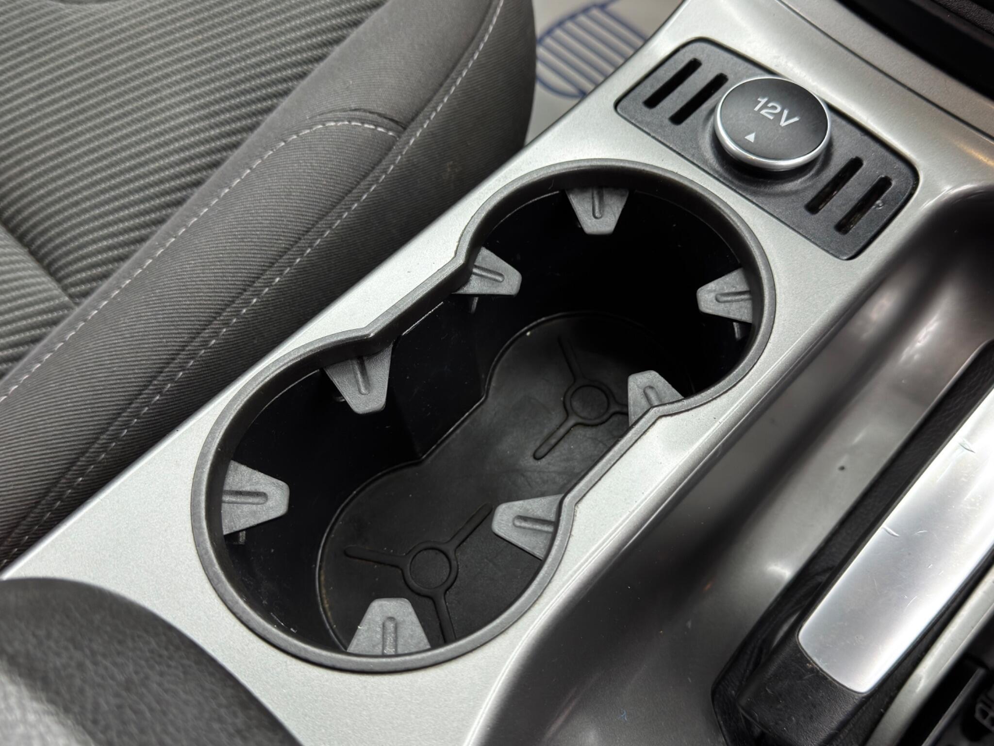 Ford Kuga - Image 23