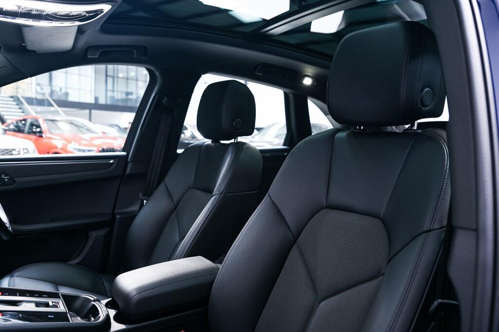 Porsche Macan - Image 13