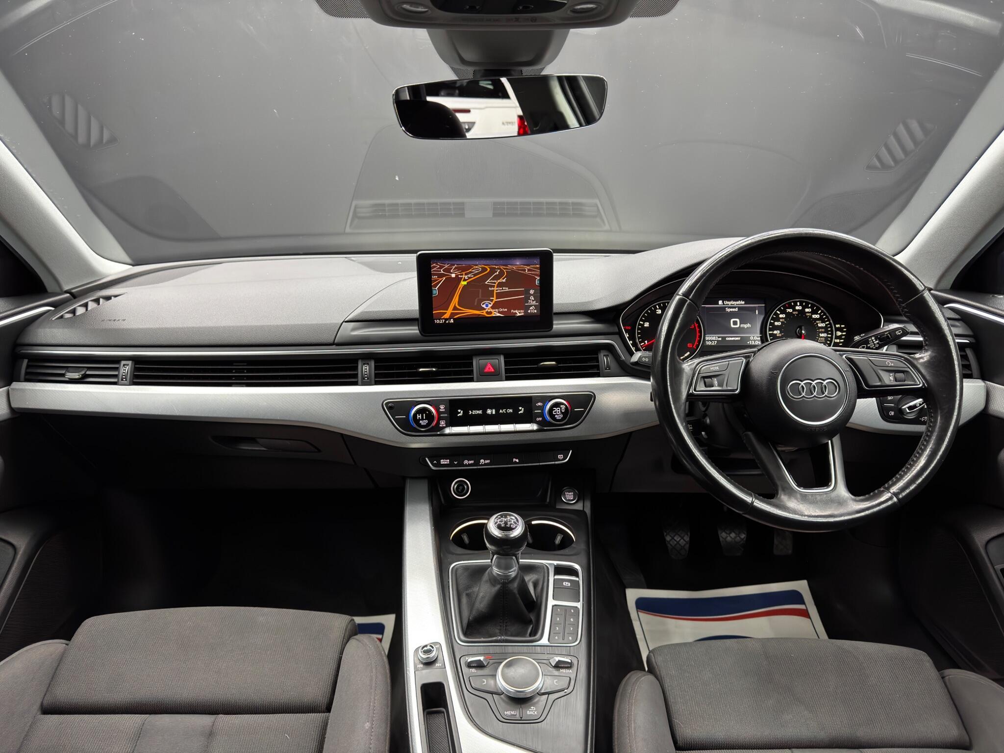 Audi A4 Avant - Image 10