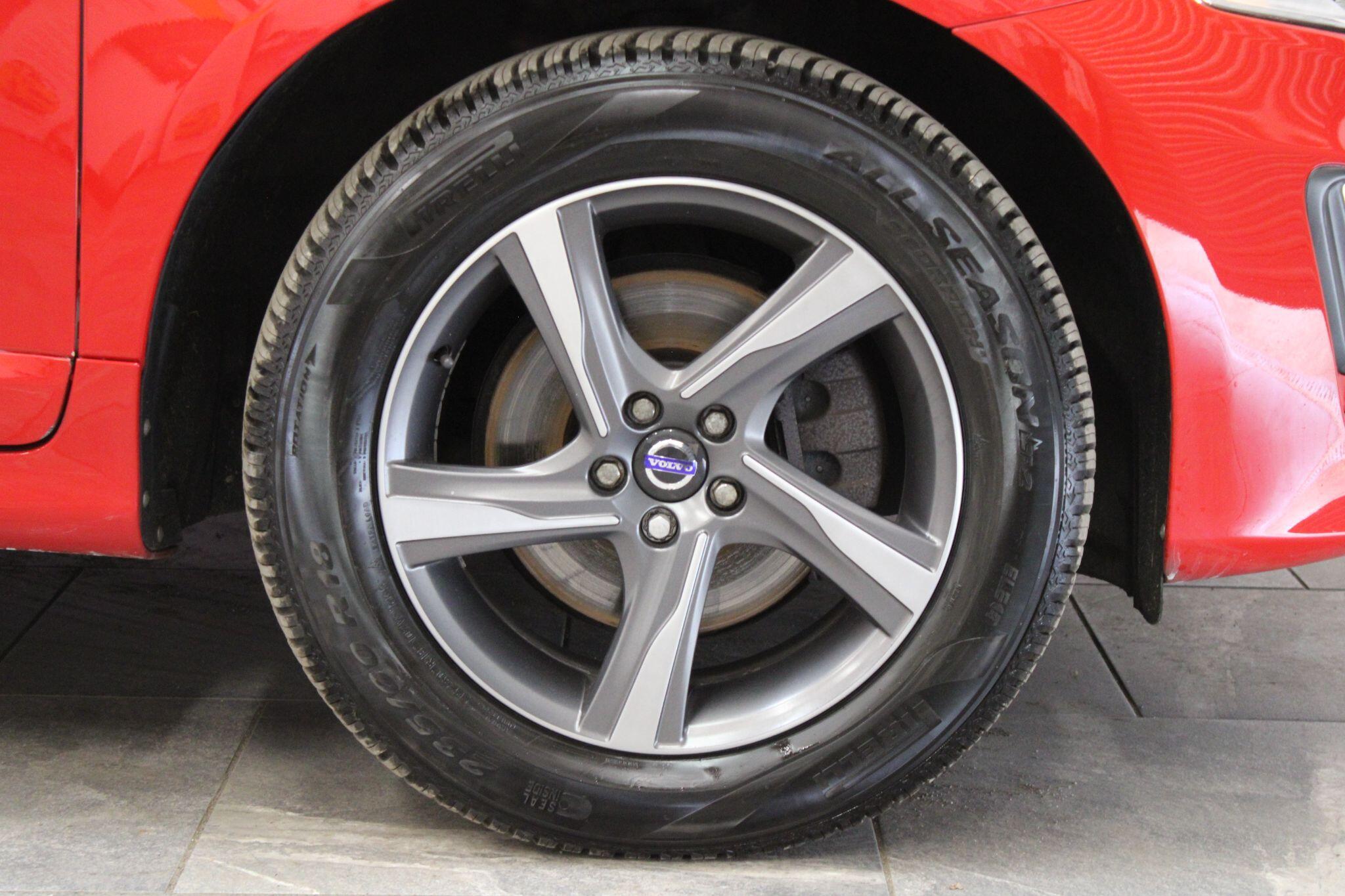 Volvo XC60 - Image 8