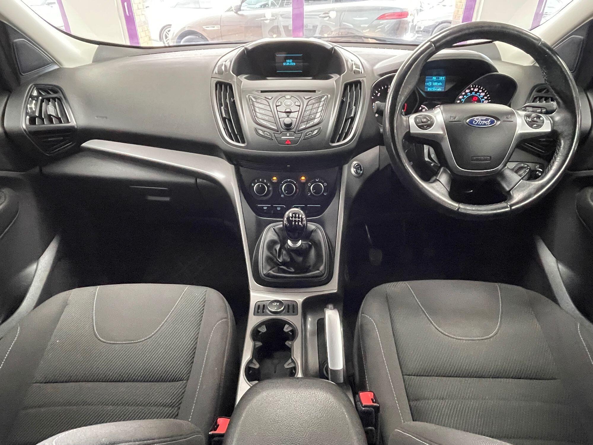 Ford Kuga - Image 2