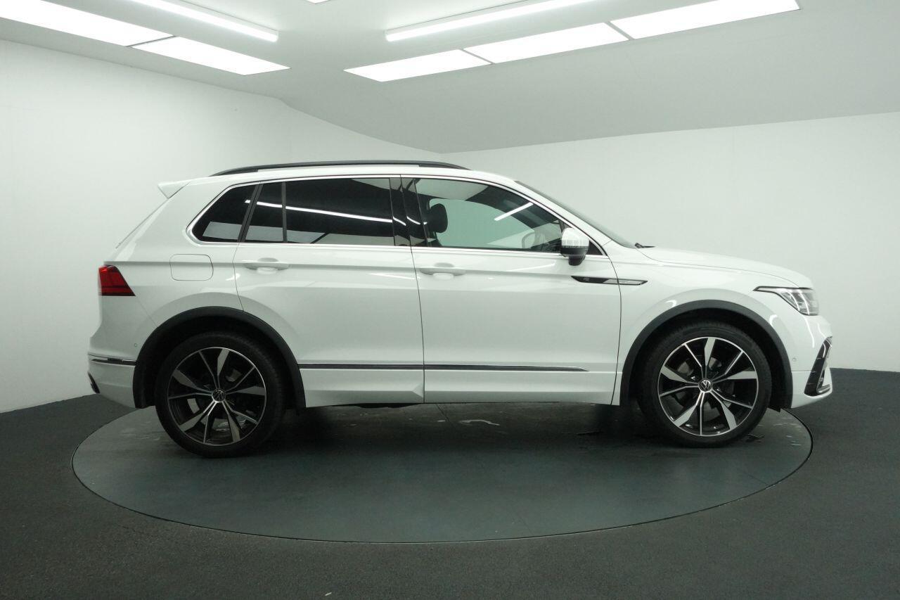 Volkswagen Tiguan - Image 12