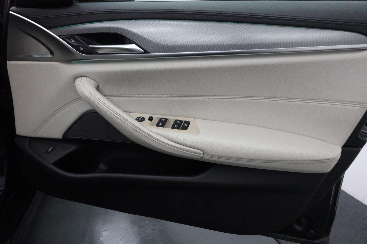BMW 5 Series - Image 17