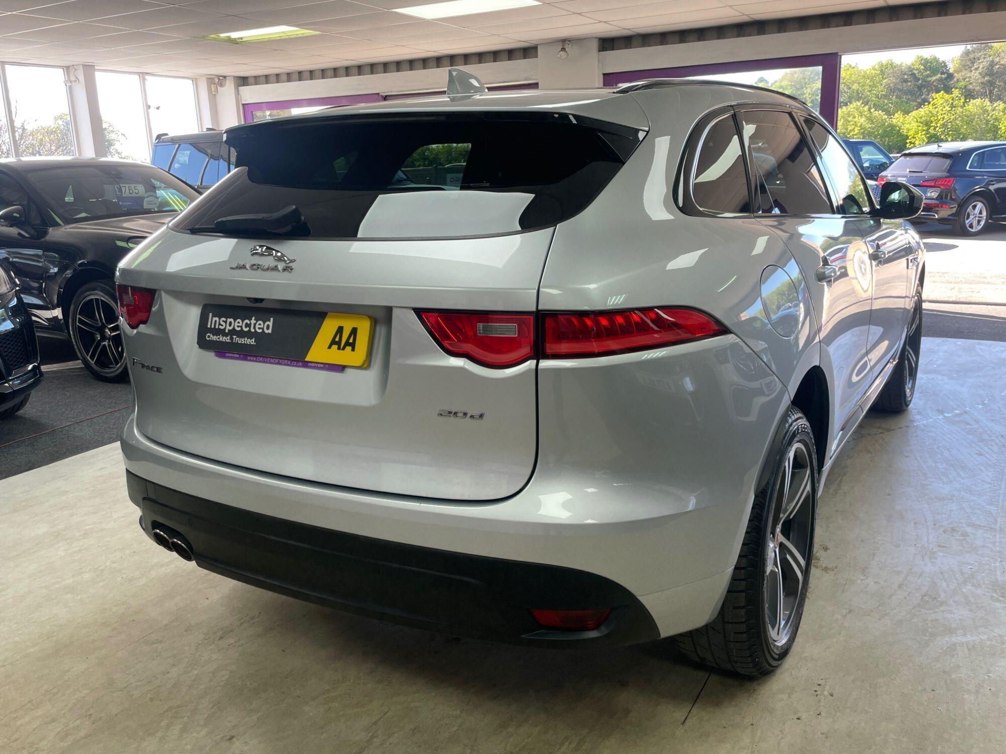 Jaguar F-Pace - Image 10