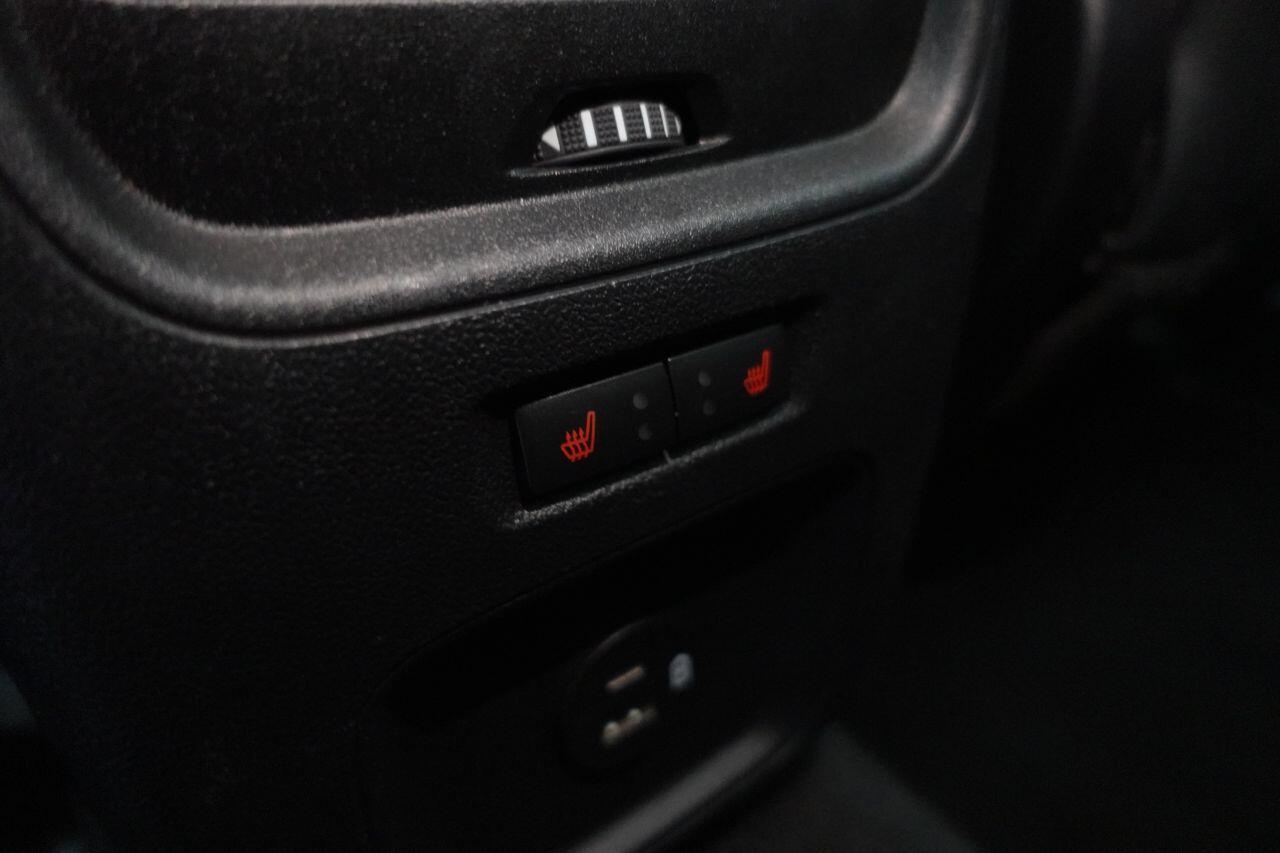 Ford Kuga - Image 17