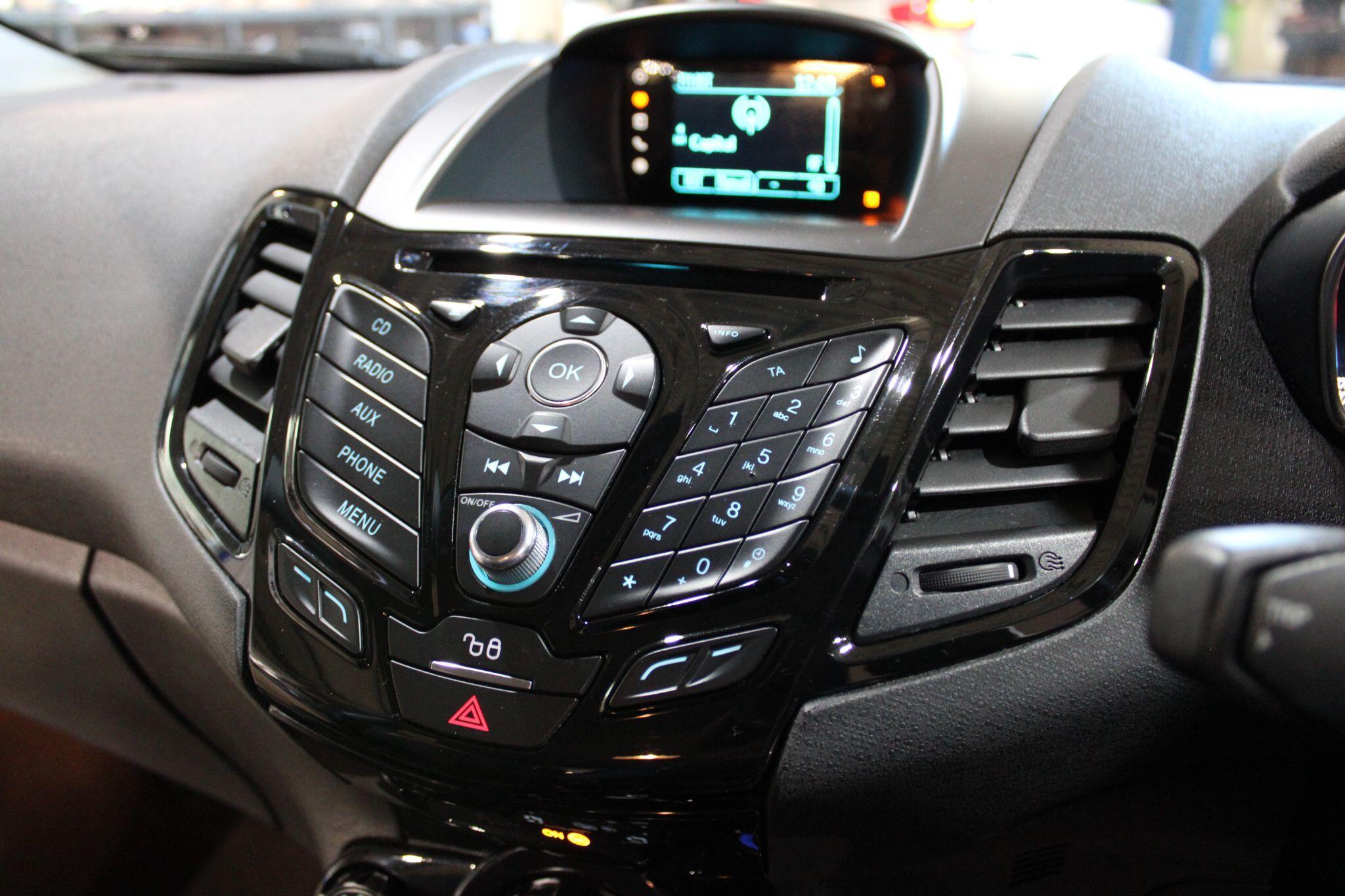 Ford Fiesta - Image 16
