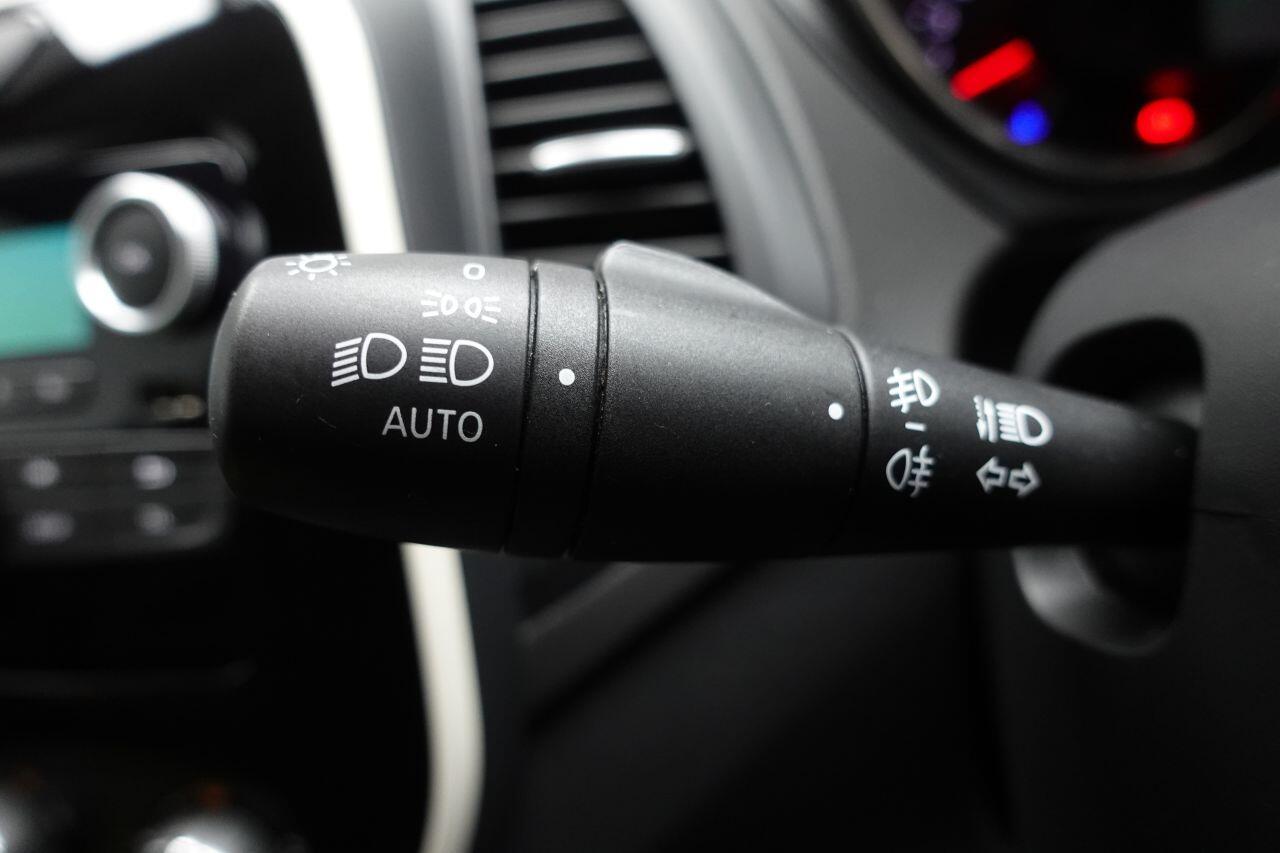 Renault Captur - Image 30