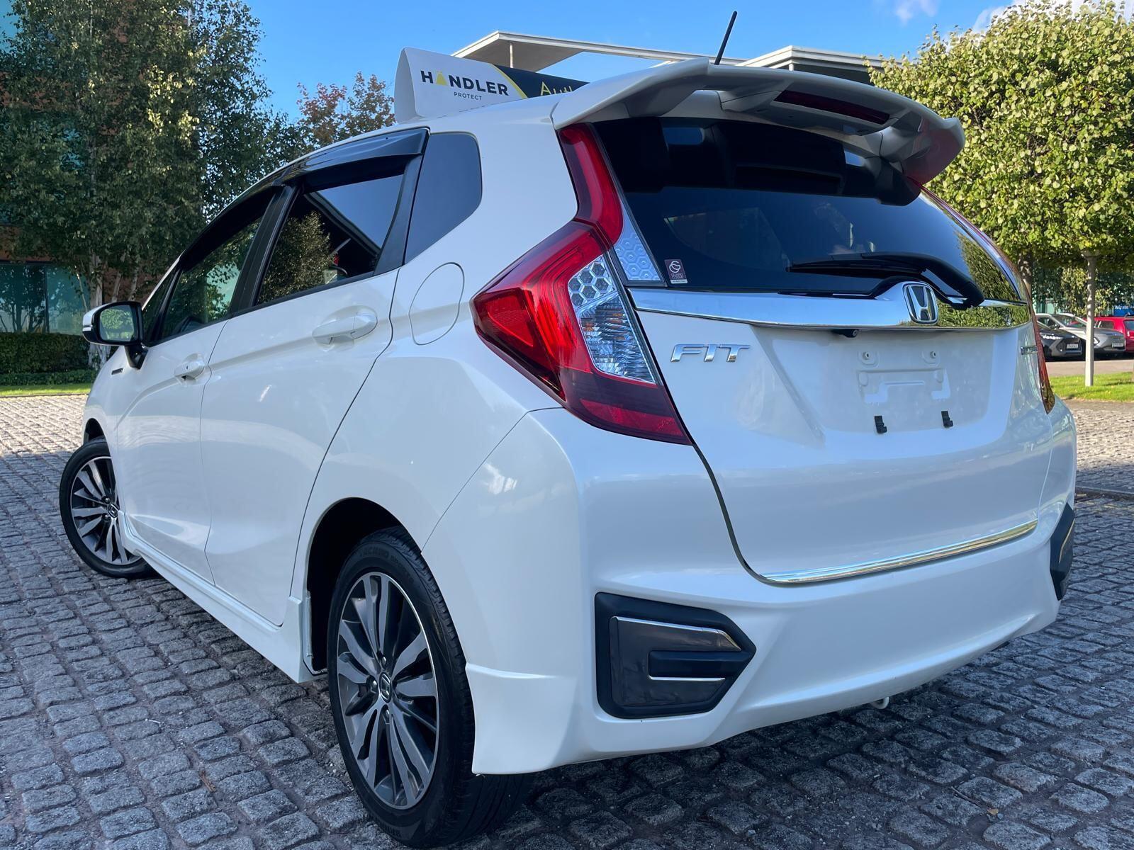 Honda FIT - Image 10