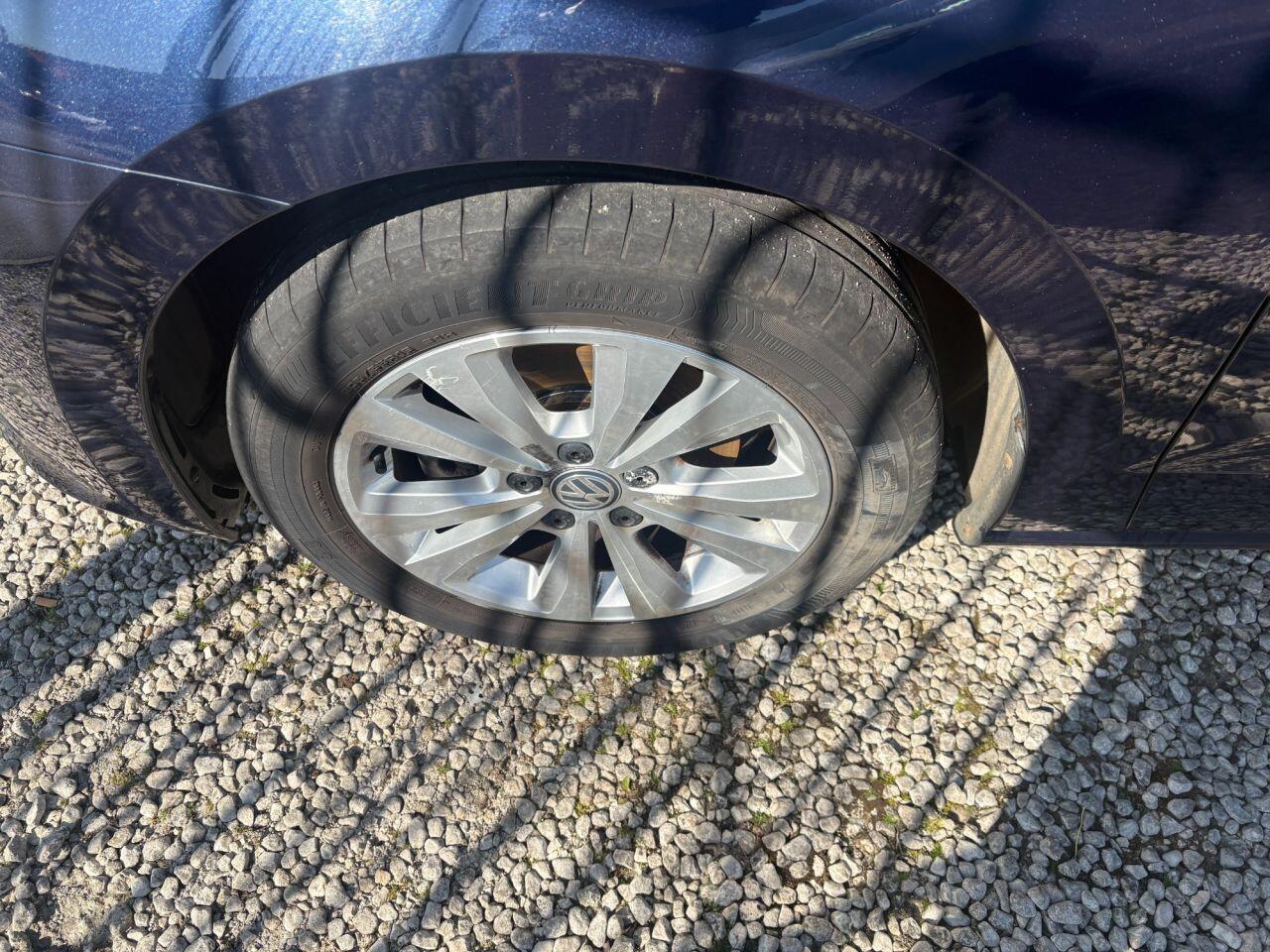 Volkswagen GOLF SV - Image 20
