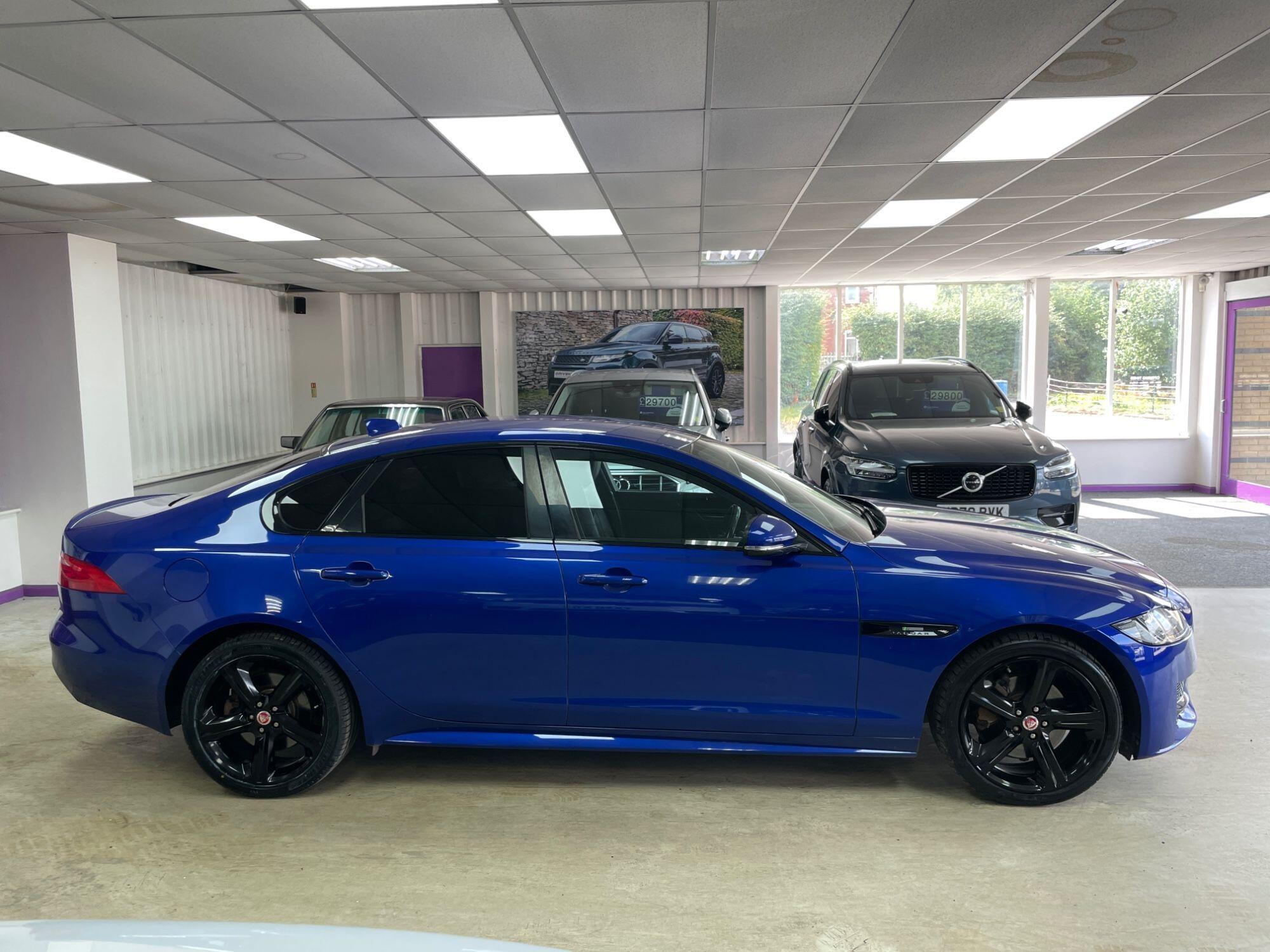Jaguar XF - Image 12