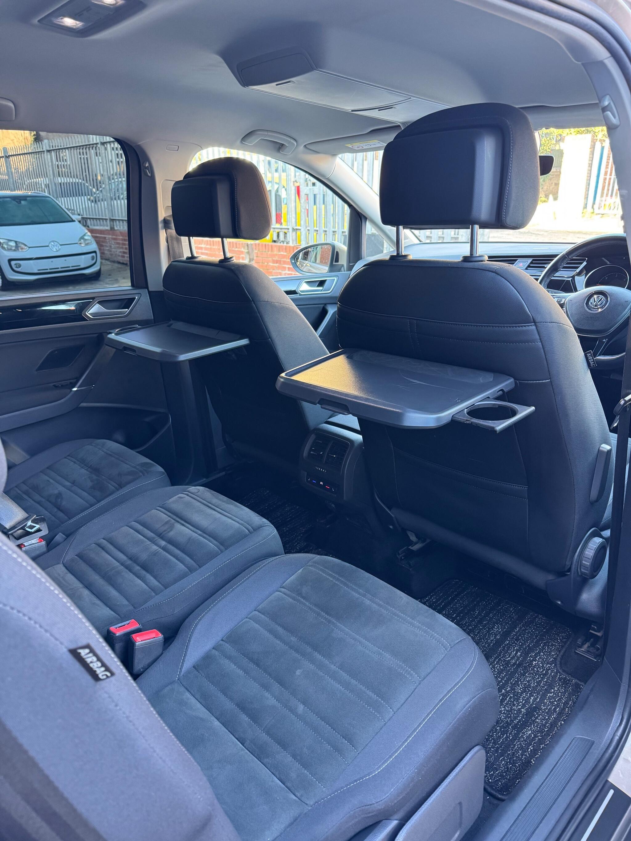 Volkswagen Touran - Image 38