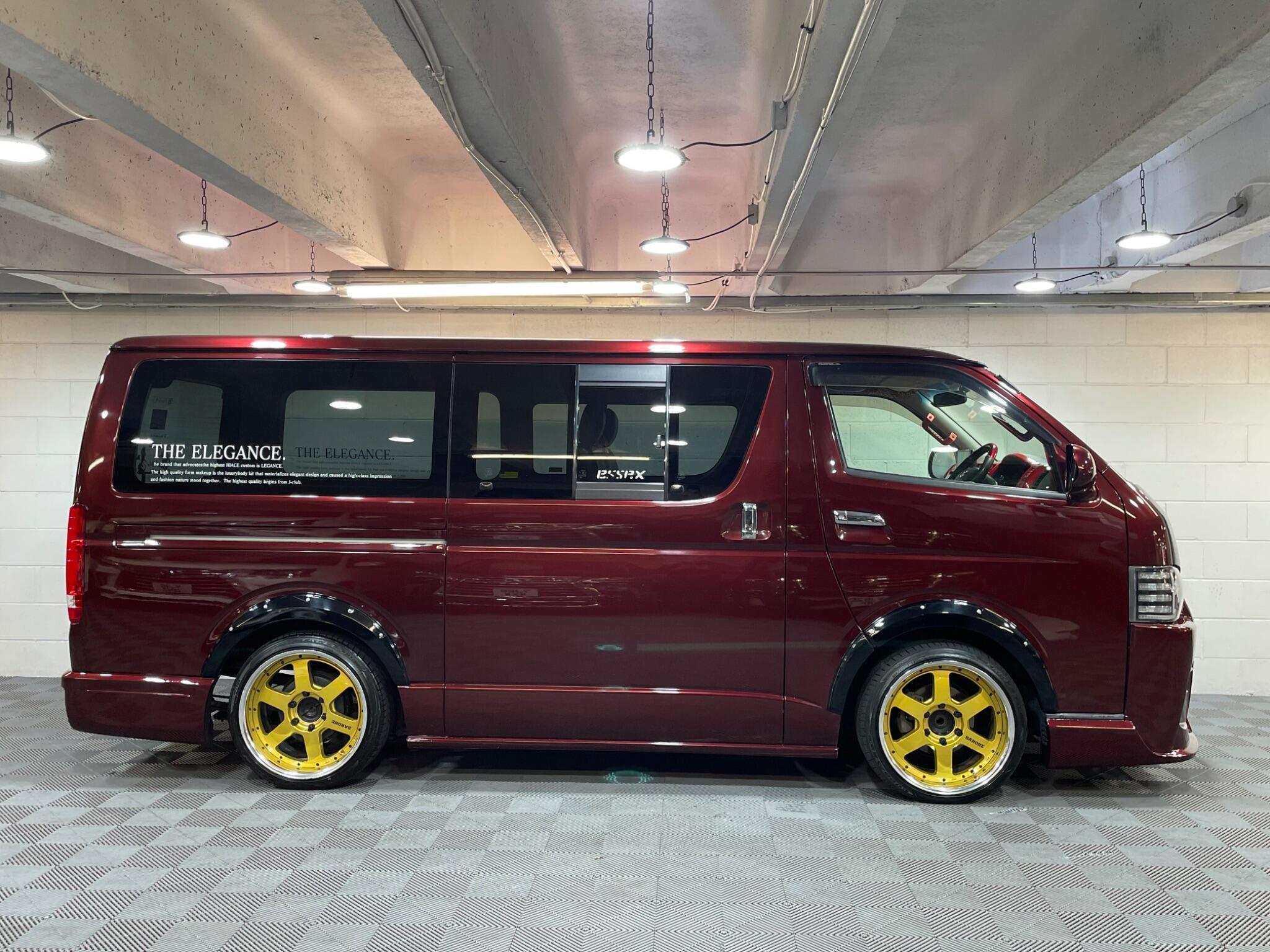 Toyota Hiace - Image 5