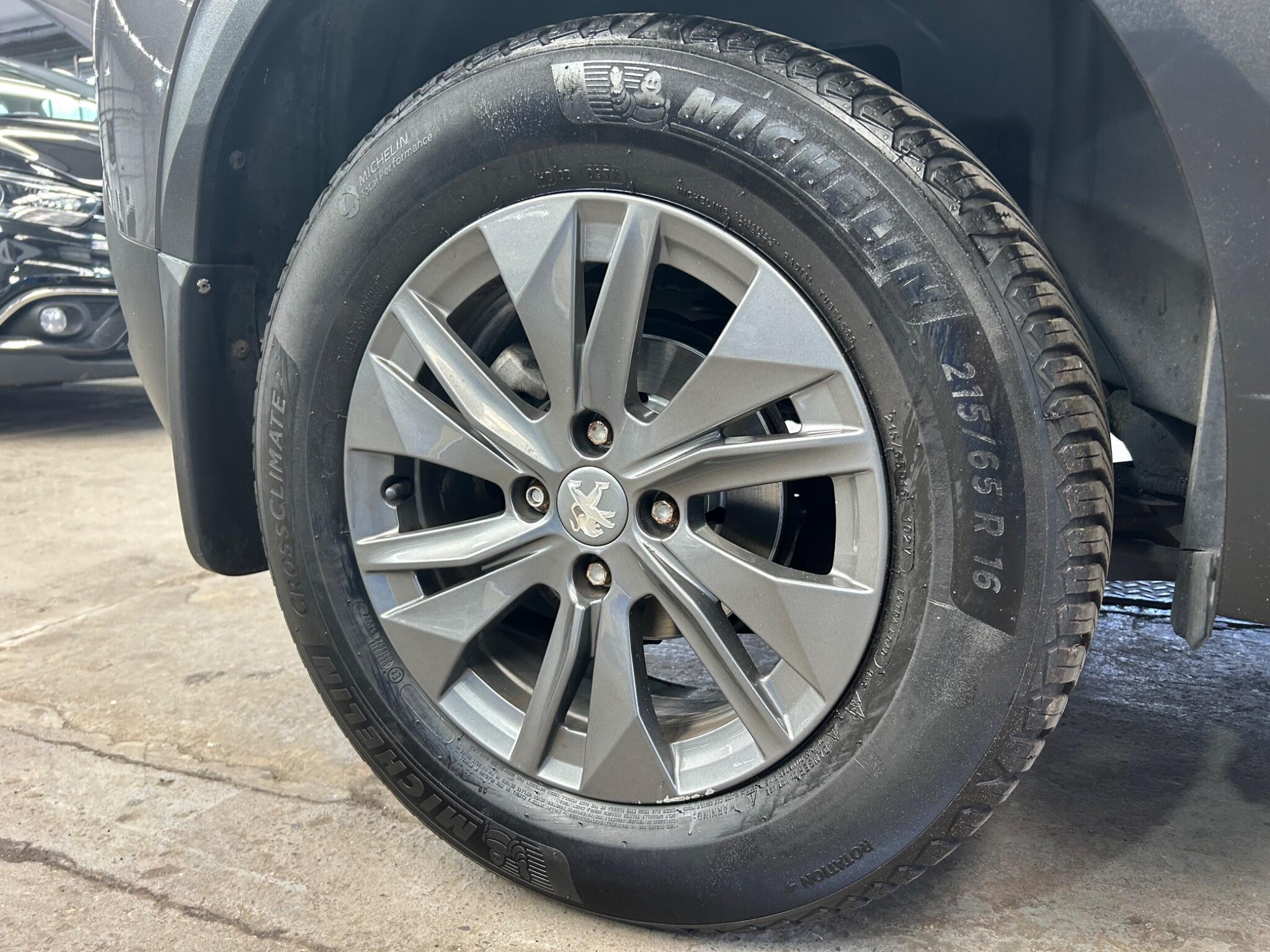 Peugeot 2008 - Image 21