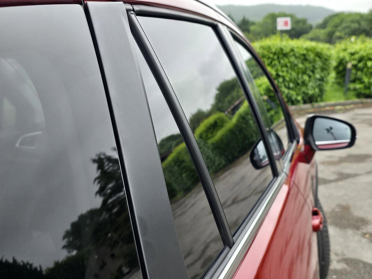 Suzuki S-Cross - Image 12