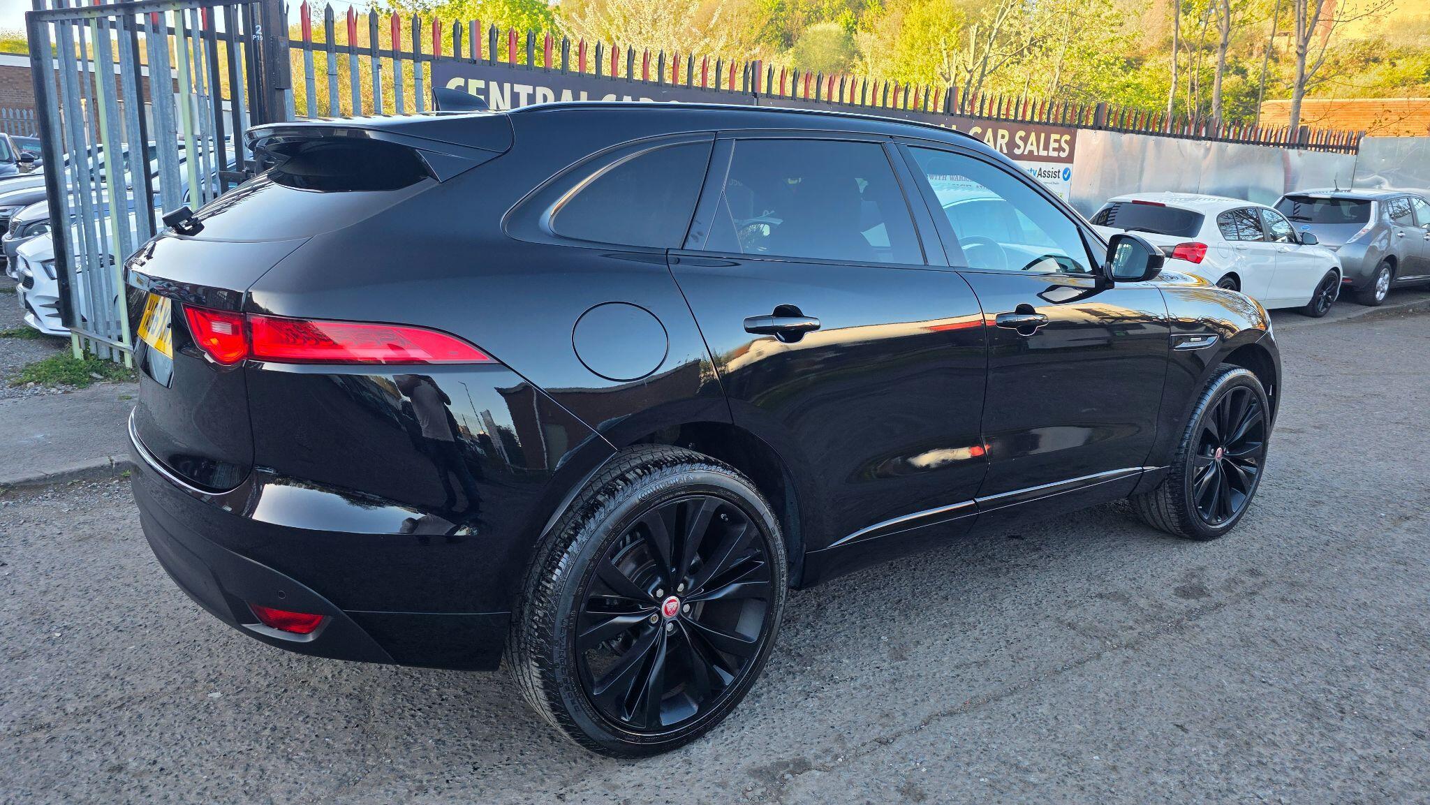 Jaguar F-Pace - Image 9